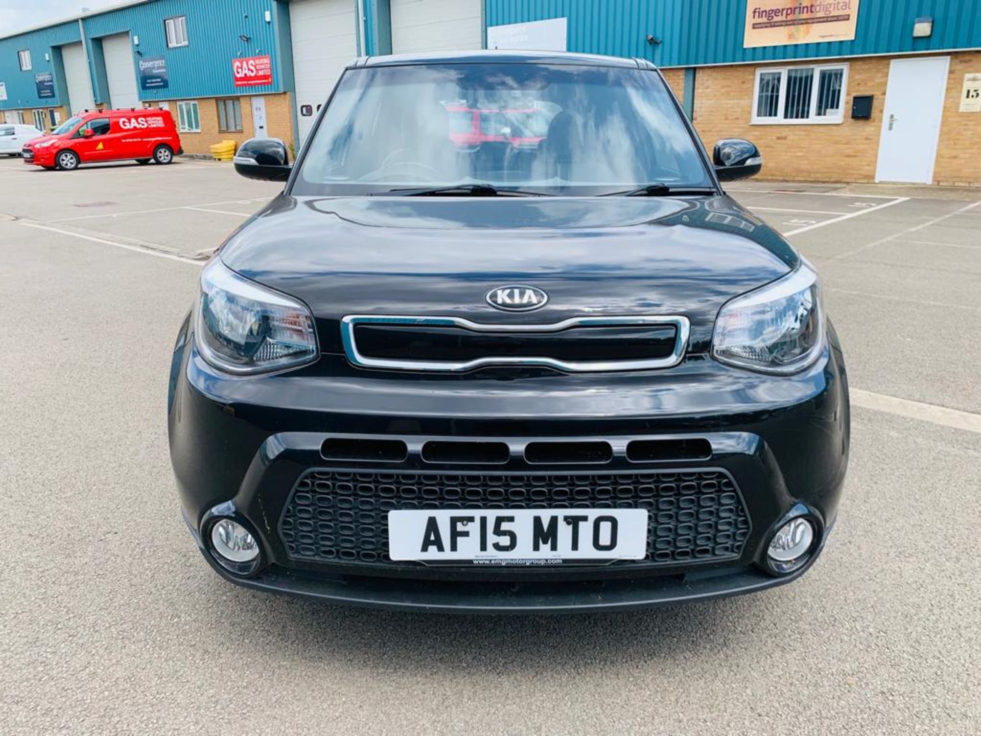 KIA Soul 1.6 Connect + (130 BHP) 2015 15 Reg - Sat Nav - Cruise - Air Con - ONLY 42K Miles NO VAT - Image 2 of 23