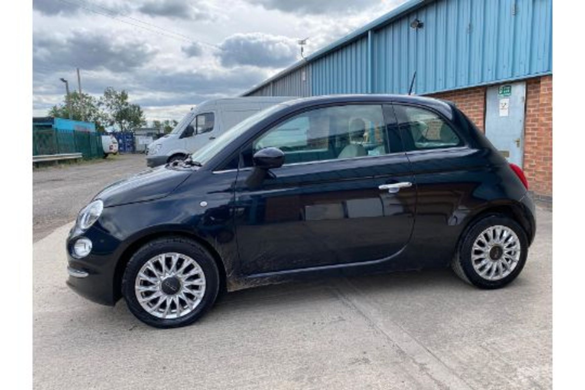 (Reserve Met) Fiat 500 1.2 Lounge - 2016 16 Reg - Parking Sensors - Panoramic Roof - ONLY 46K Miles - Image 2 of 25