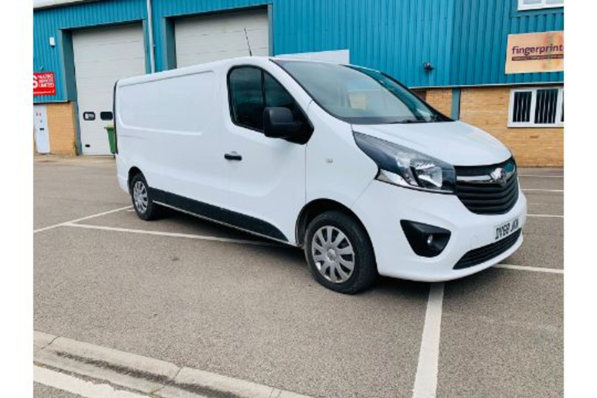 Vauxhall Vivaro 2900 1.6 CDTI Sportive - 2019 Model - 6 Speed - Air Con - Cruise - ONLY 25K Miles - Image 3 of 24