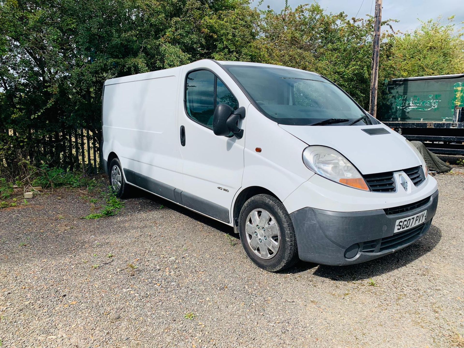 (RESERVE MET)Renault Trafic 2.5 DCI Automatic (133 BHP) - 2007 07 Reg - Ply Lining - NO VAT SAVE 20%