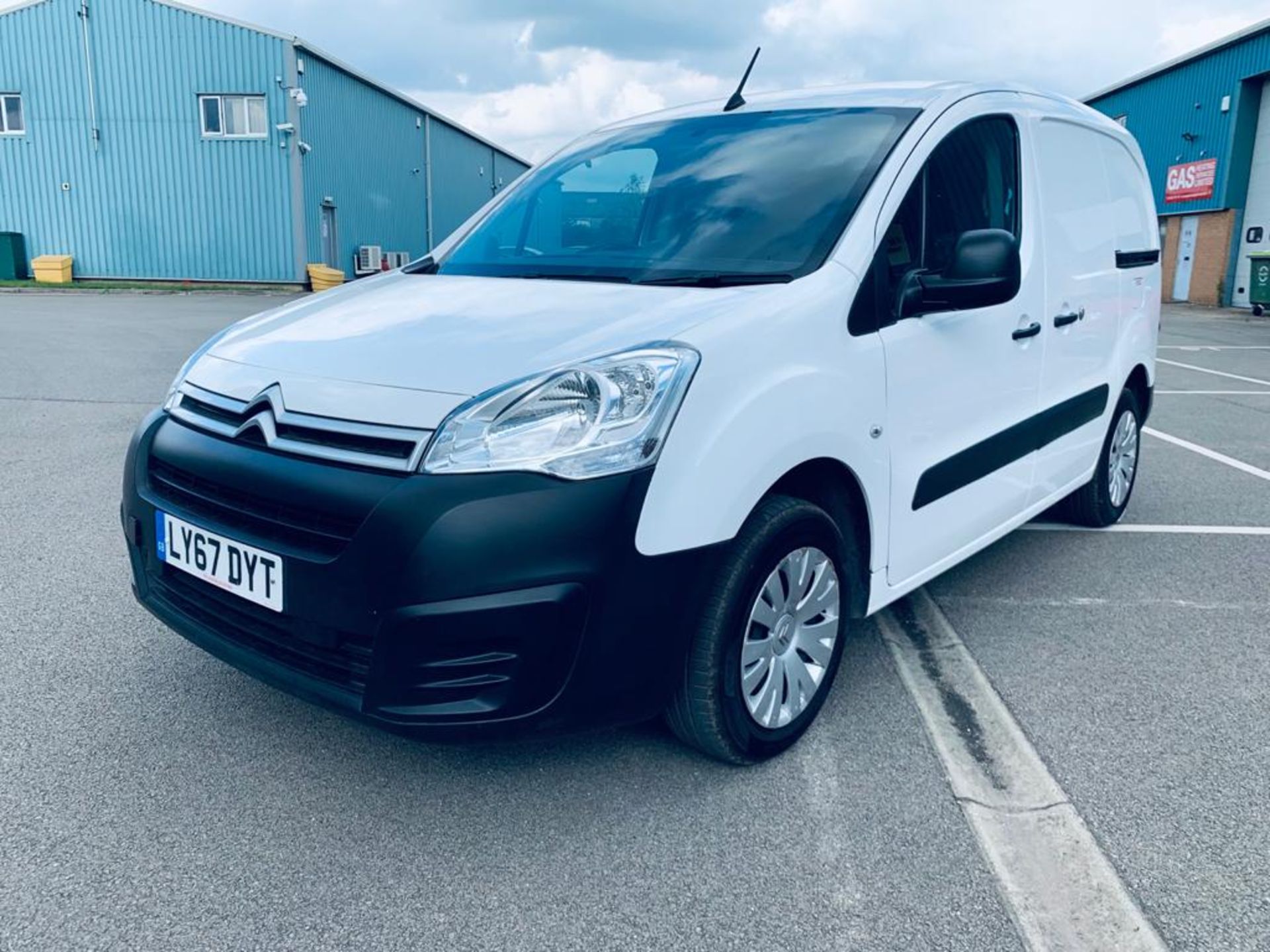 (RESERVE MET) Citroen Berlingo 1.6 HDI 850 Enterprise - 2018 Reg - Euro 6 - ULEZ Compliant - Air Con - Image 2 of 20