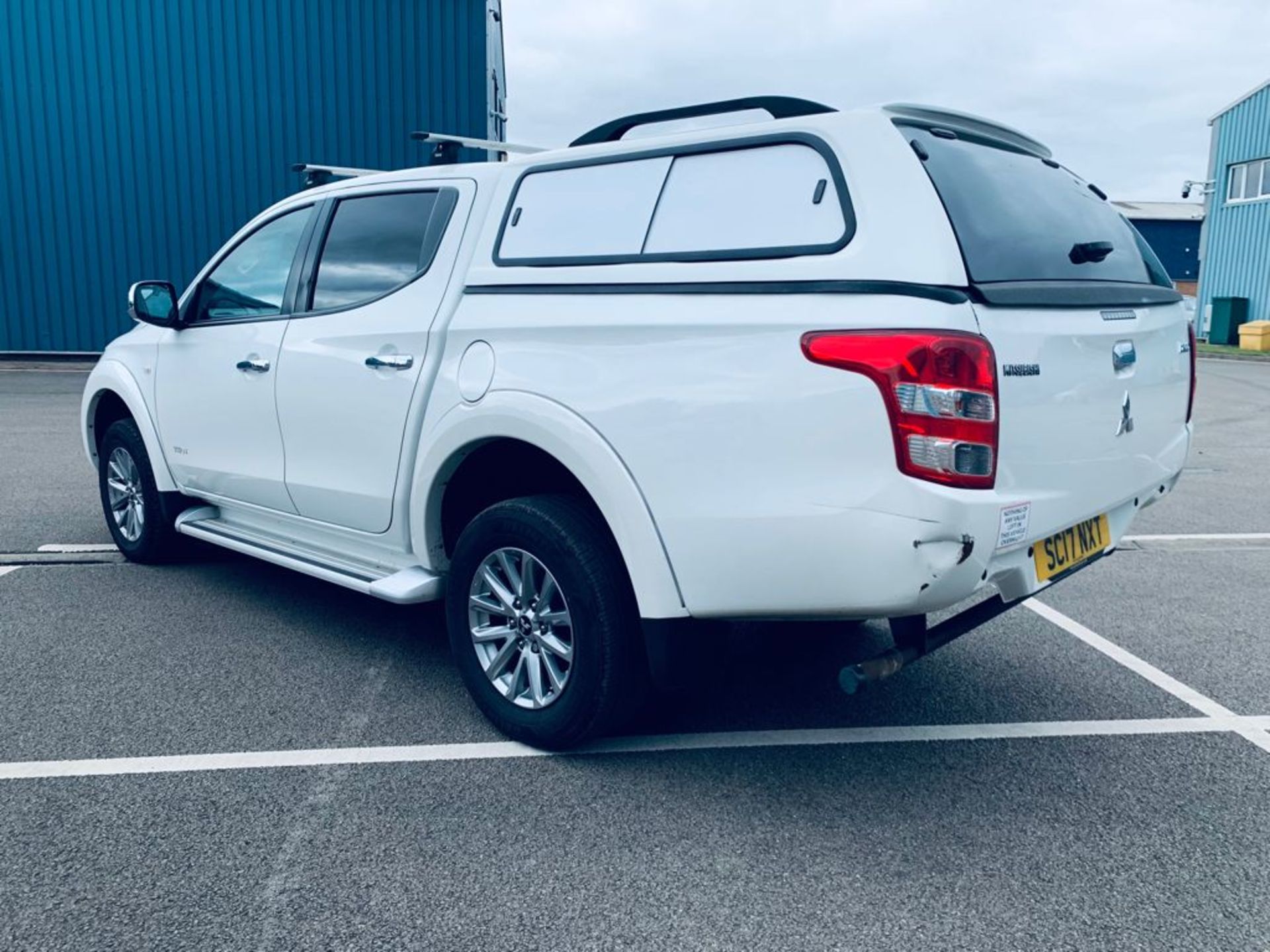 Mitsubishi L200 Titan 2.4 DI-D Double Cab - 2017 17 Reg - Rear Parking Sensors - Euro 6 - - Image 4 of 25