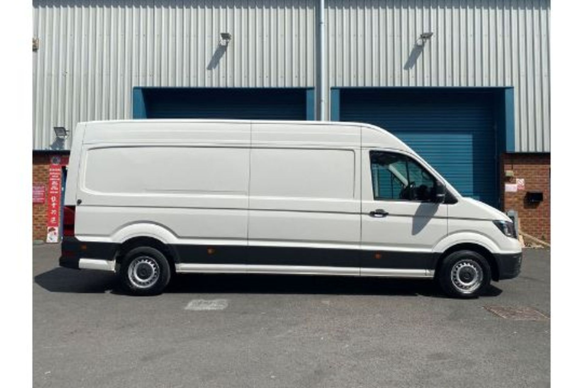 VOLKSWAGEN CRAFTER CR35 2.0TDI (140)"TRENDLINE" - 68 Reg - 1 Keeper - Long Wheel Base !! EURO 6