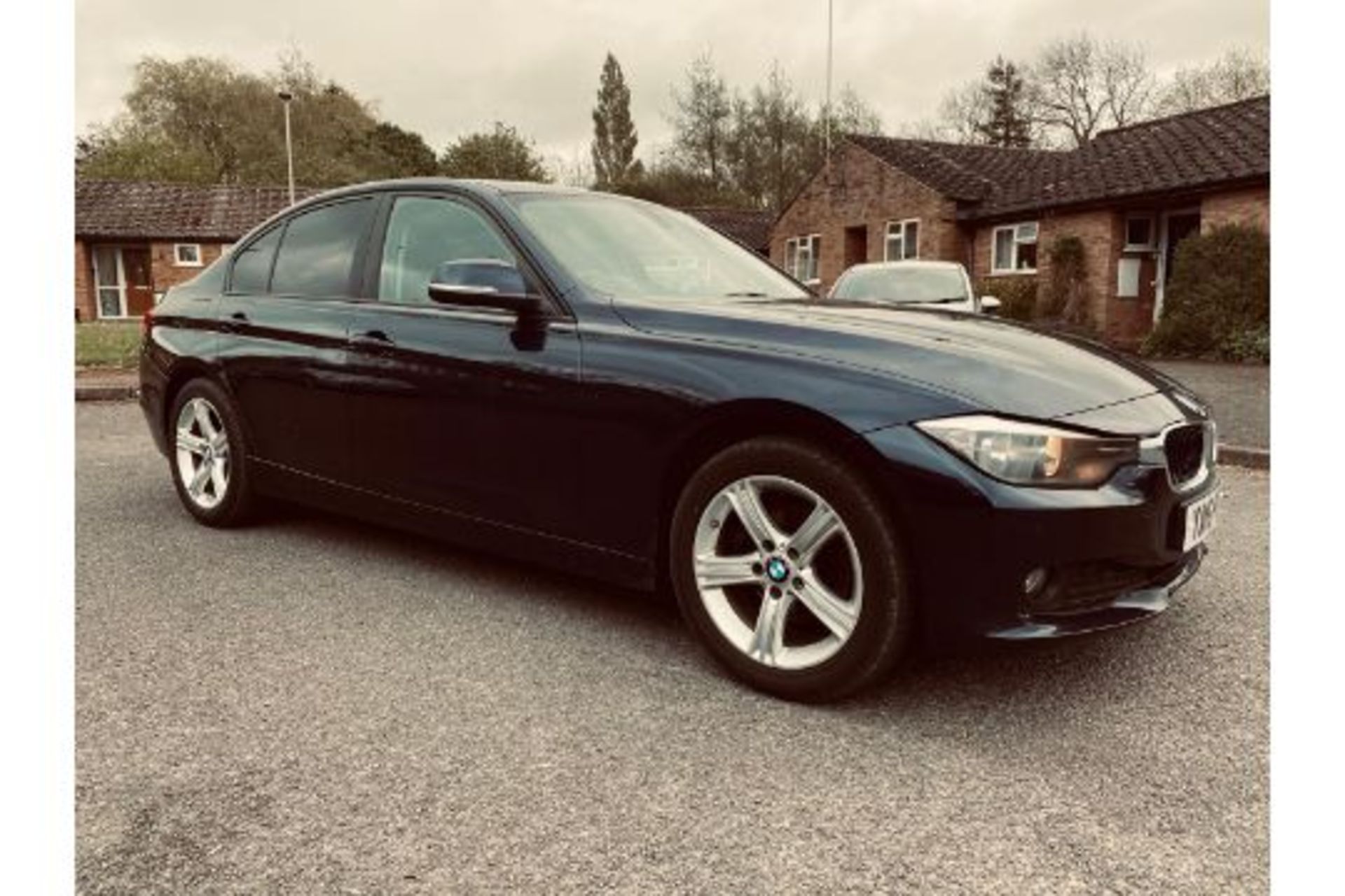 RESERVE MET BMW 320d Special Equipment Auto - 2015 15 Reg - Service History - Sat Nav - Rev Cam