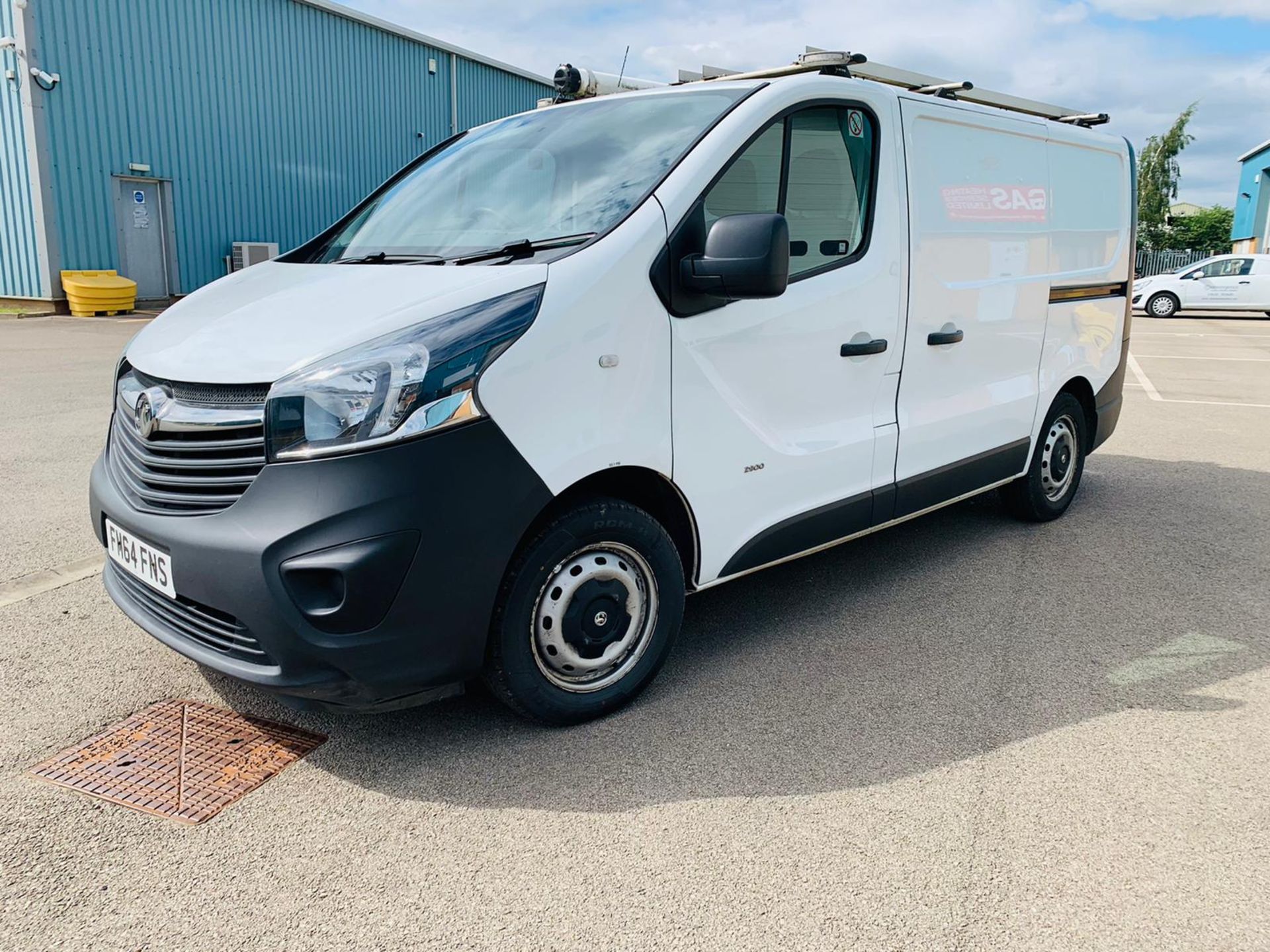 Vauxhall Vivaro 2900 1.6 CDTI Ecoflex - 2015 Model - 6 Speed - Racking/Shelving - Image 2 of 21