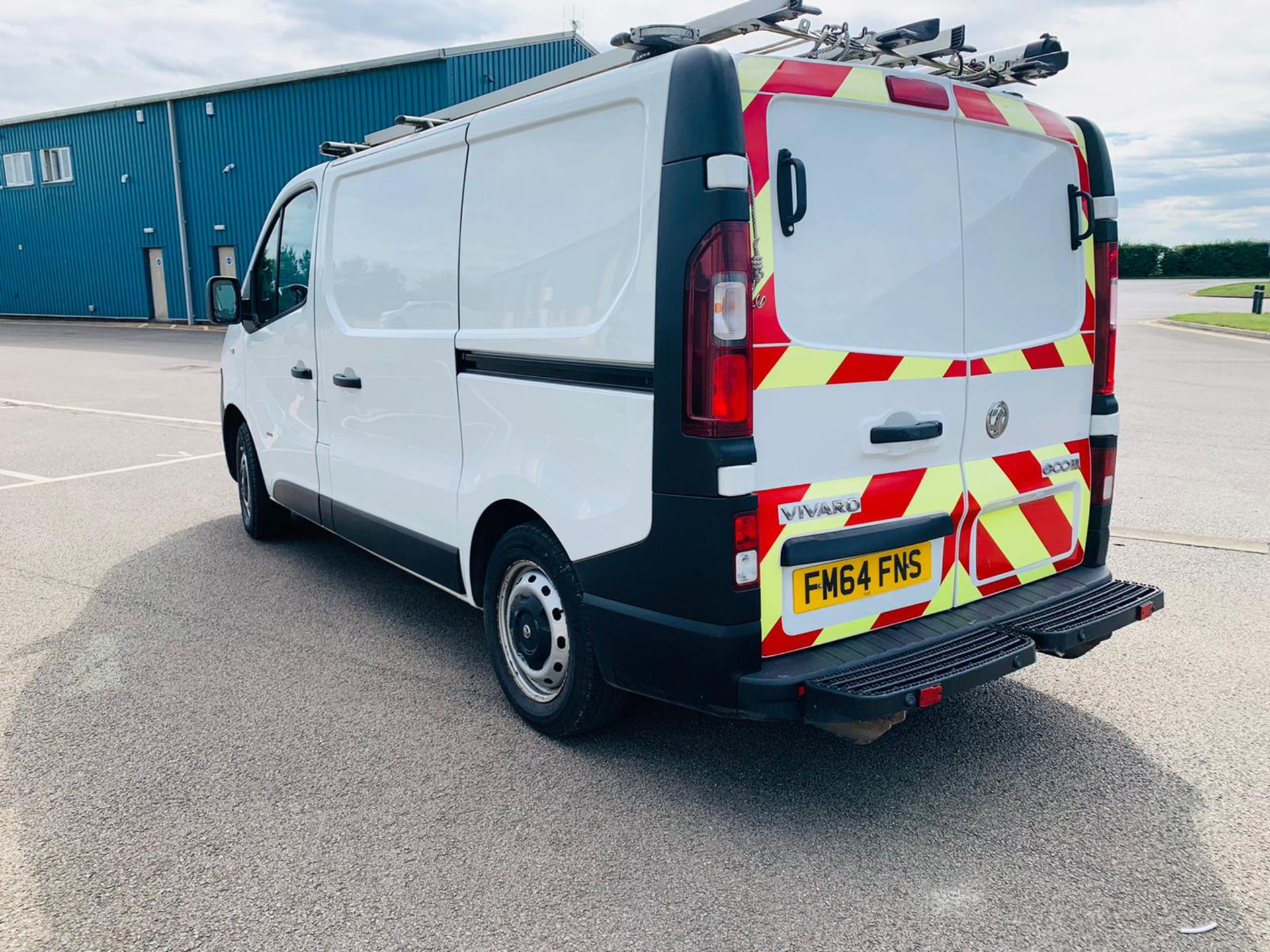 Vauxhall Vivaro 2900 1.6 CDTI Ecoflex - 2015 Model - 6 Speed - Racking/Shelving - Image 4 of 21