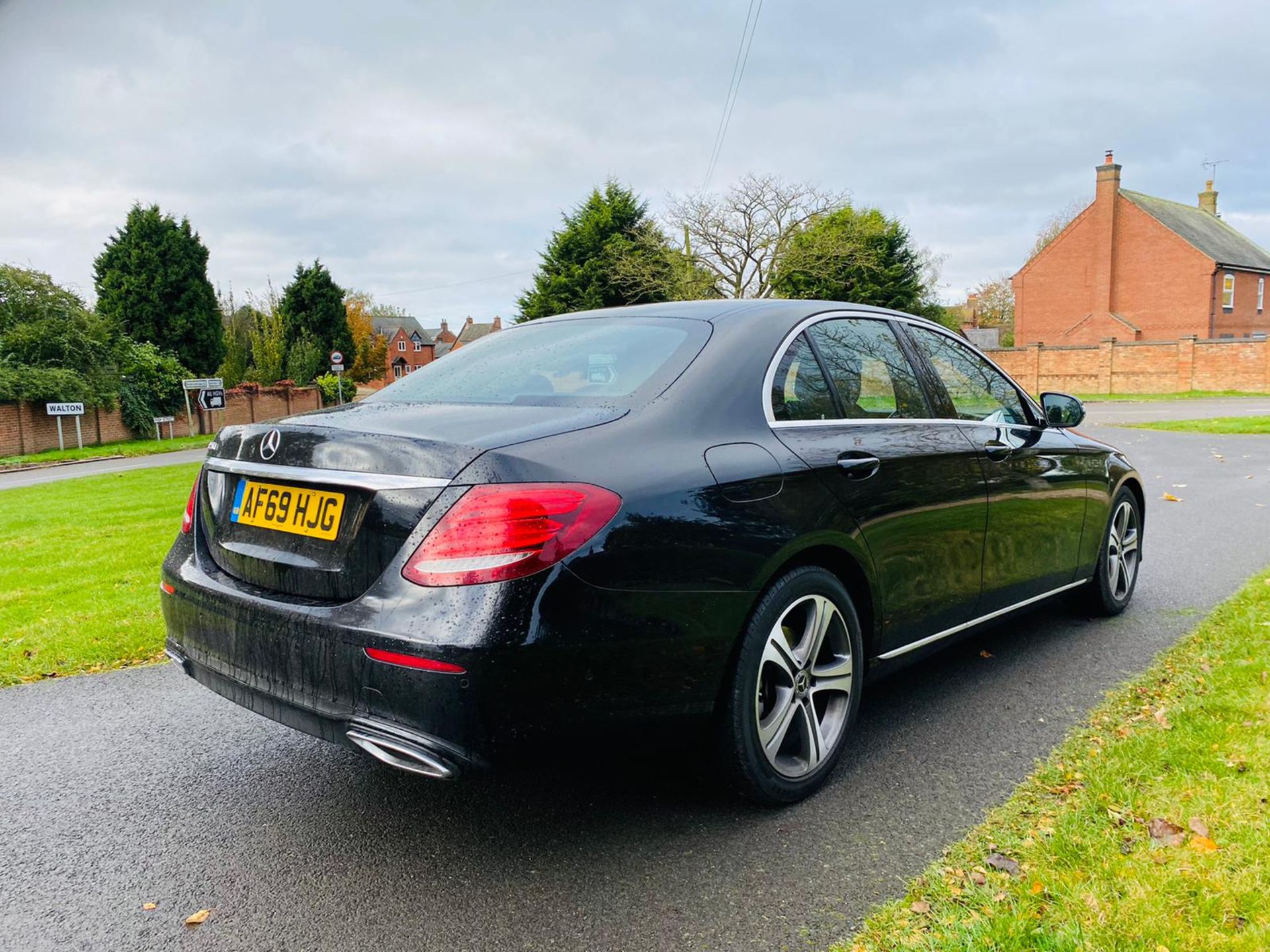 (RESERVE MET)MERCEDES BENZ E220D SPECIAL EQUIPMENT EDITION -2020 MODEL -9G TRONC AUTO -SAT NAV- 42K - Image 5 of 28