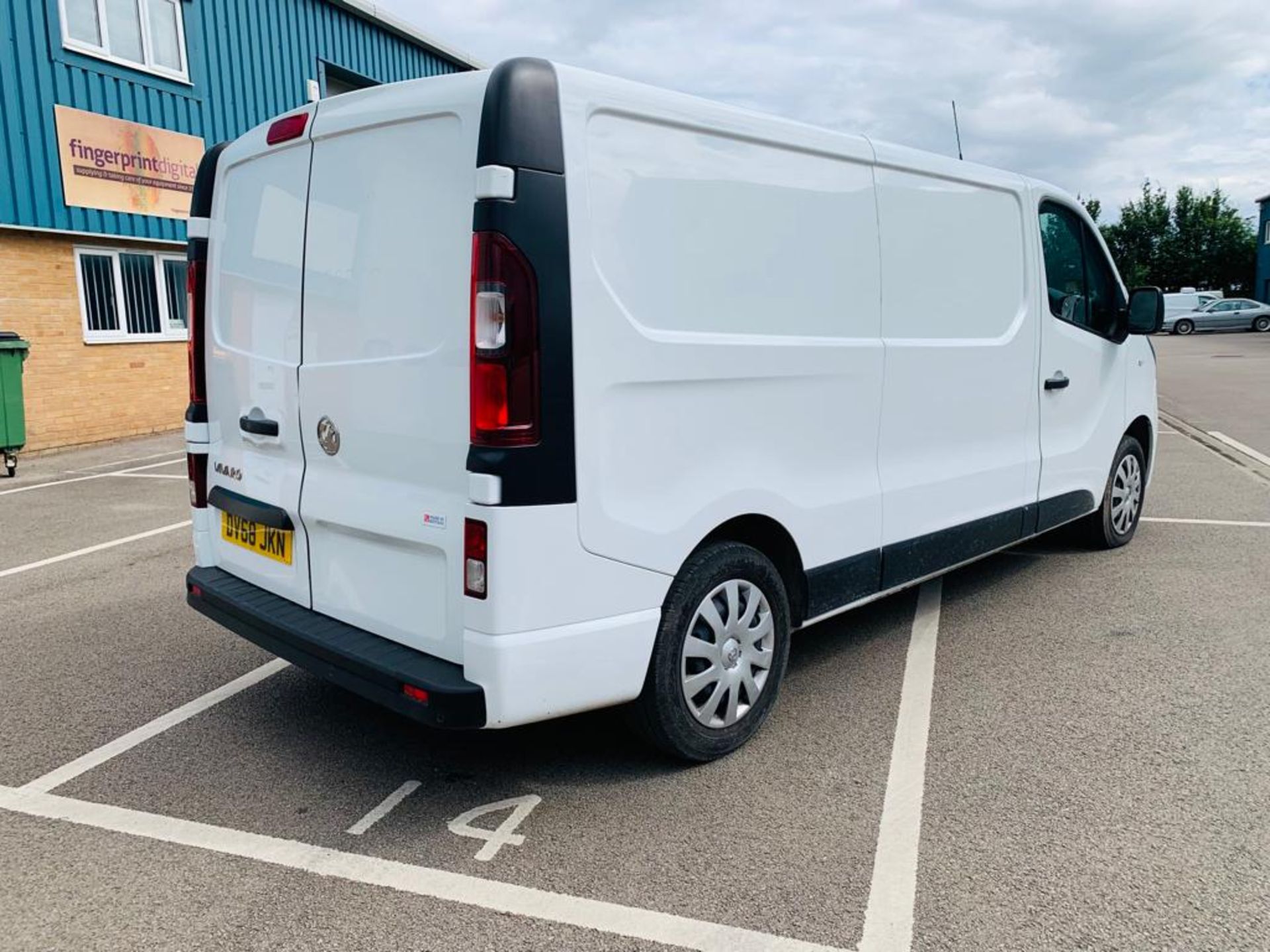 Vauxhall Vivaro 2900 1.6 CDTI Sportive - 2019 Model - 6 Speed - Air Con - Cruise - ONLY 25K Miles - Image 6 of 24