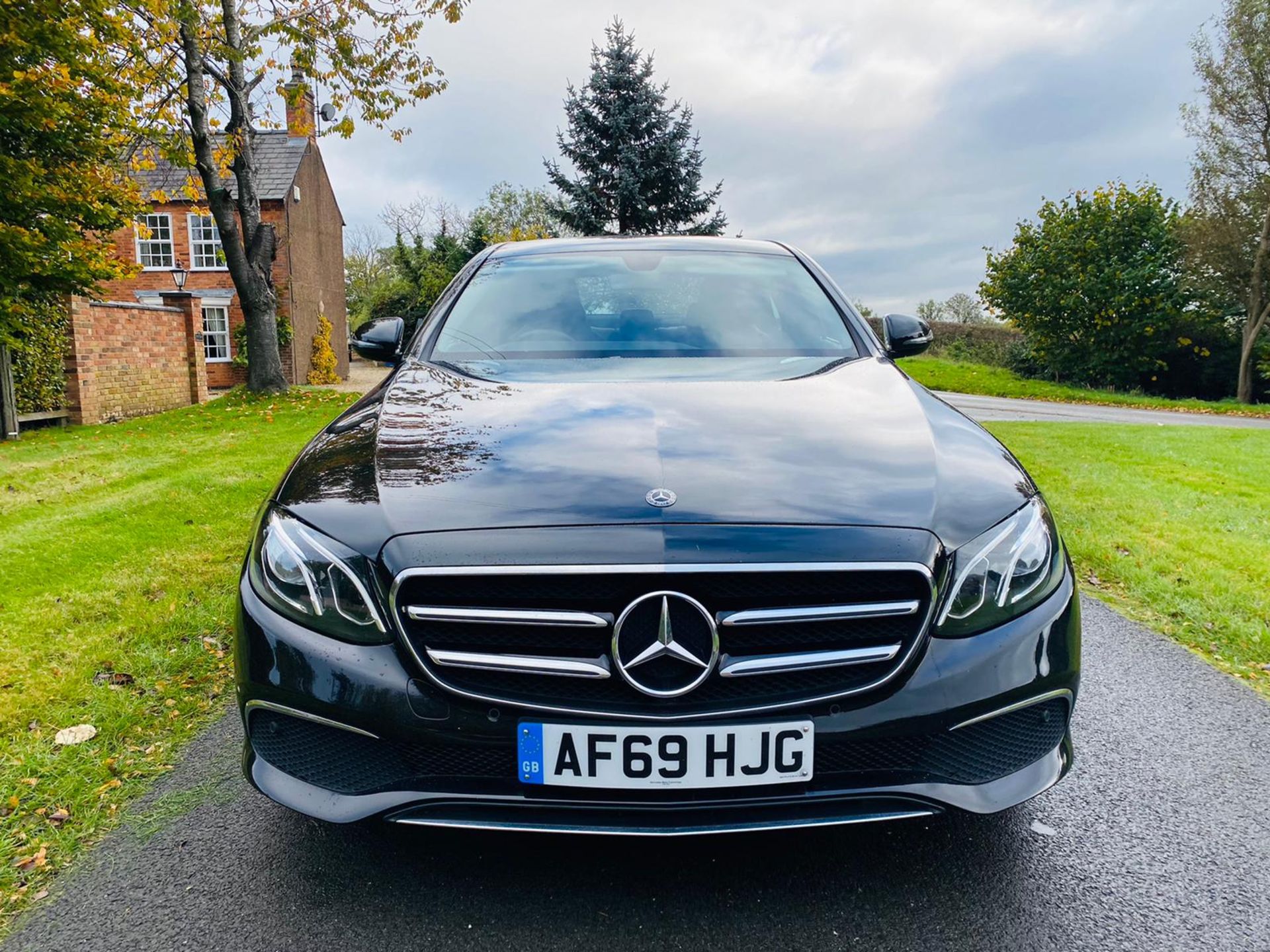 (RESERVE MET)MERCEDES BENZ E220D SPECIAL EQUIPMENT EDITION -2020 MODEL -9G TRONC AUTO -SAT NAV- 42K - Image 7 of 28