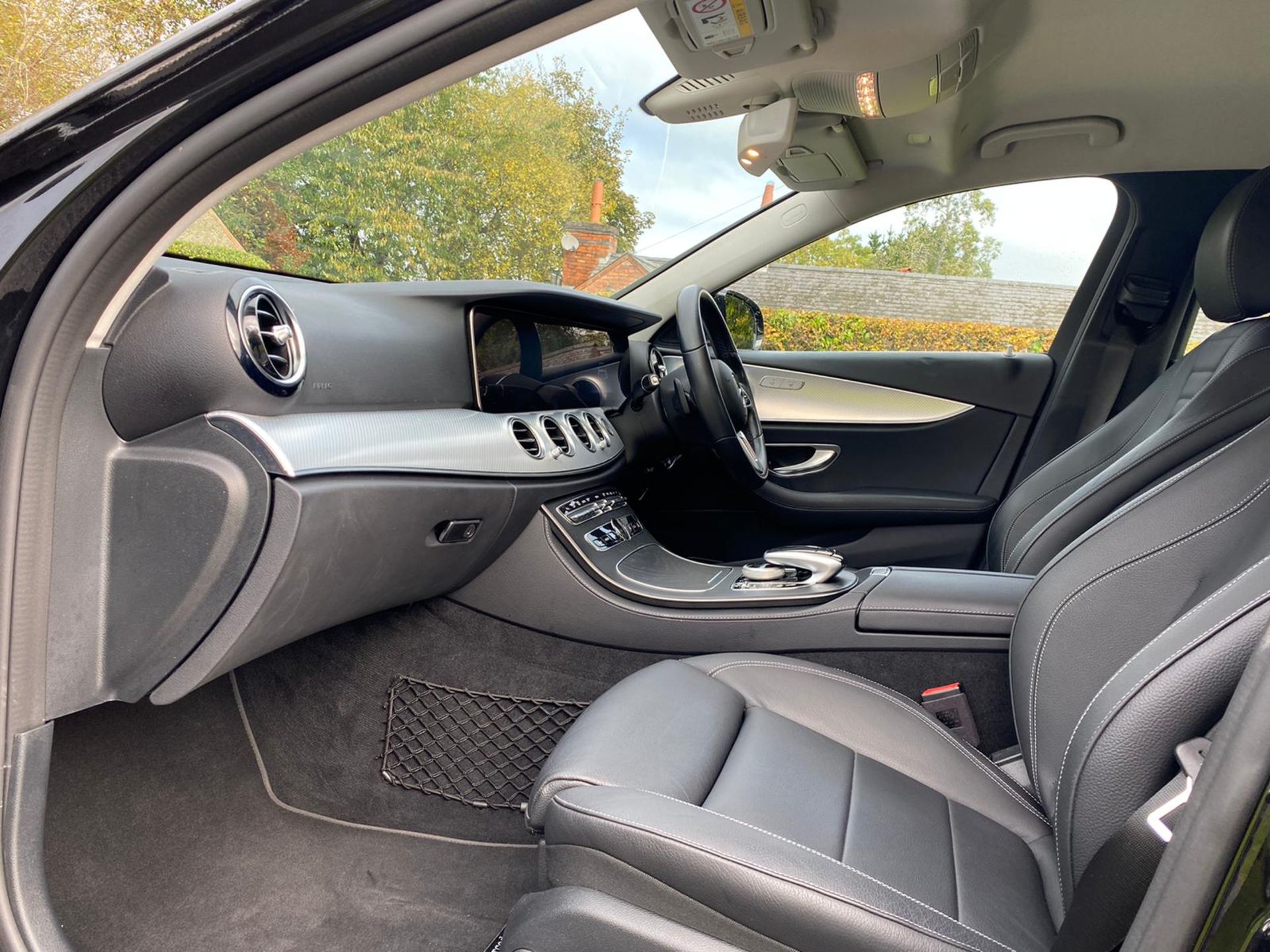 (RESERVE MET)MERCEDES BENZ E220D SPECIAL EQUIPMENT EDITION -2020 MODEL -9G TRONC AUTO -SAT NAV- 42K - Image 26 of 28