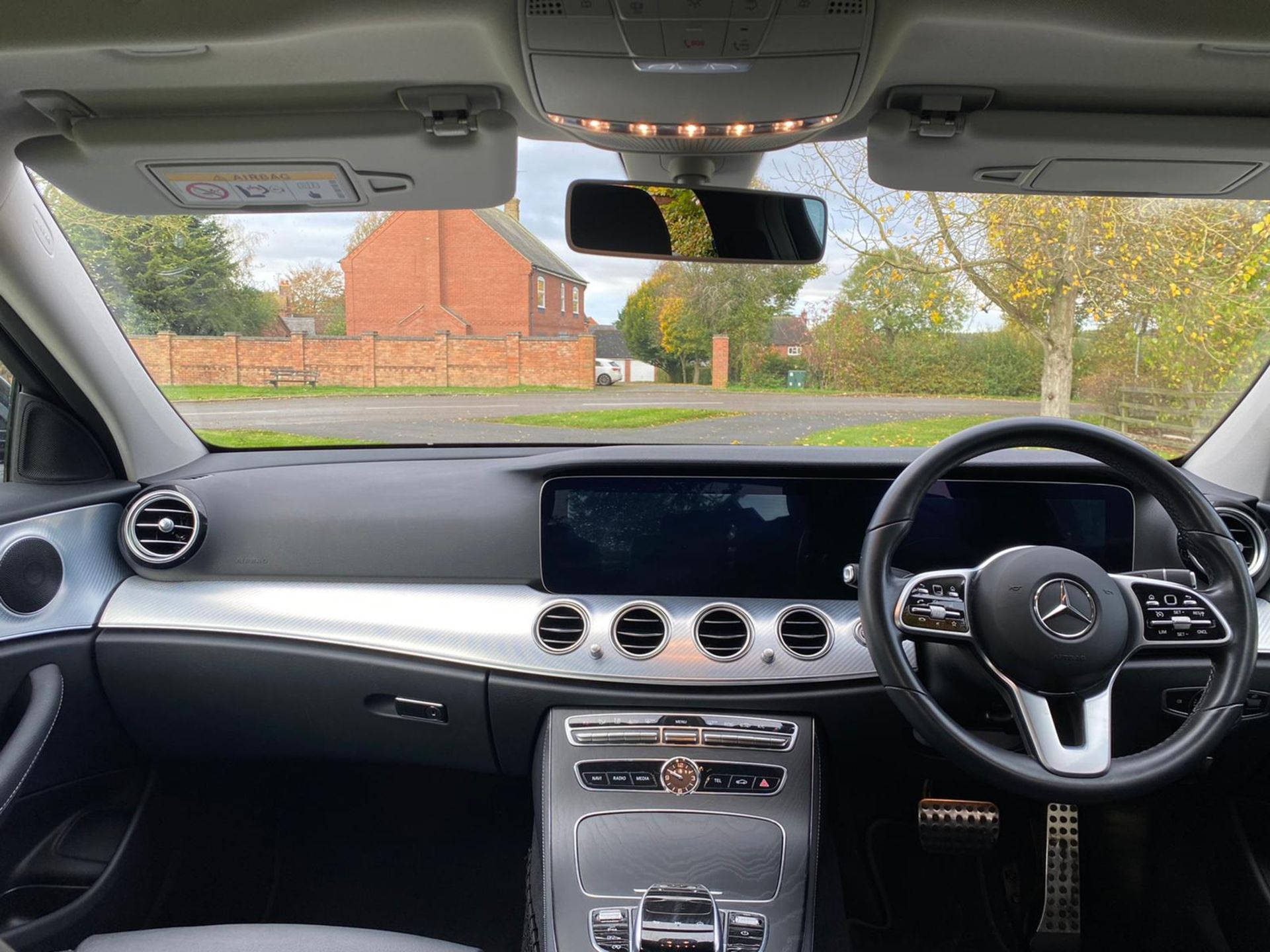 (RESERVE MET)MERCEDES BENZ E220D SPECIAL EQUIPMENT EDITION -2020 MODEL -9G TRONC AUTO -SAT NAV- 42K - Image 15 of 28