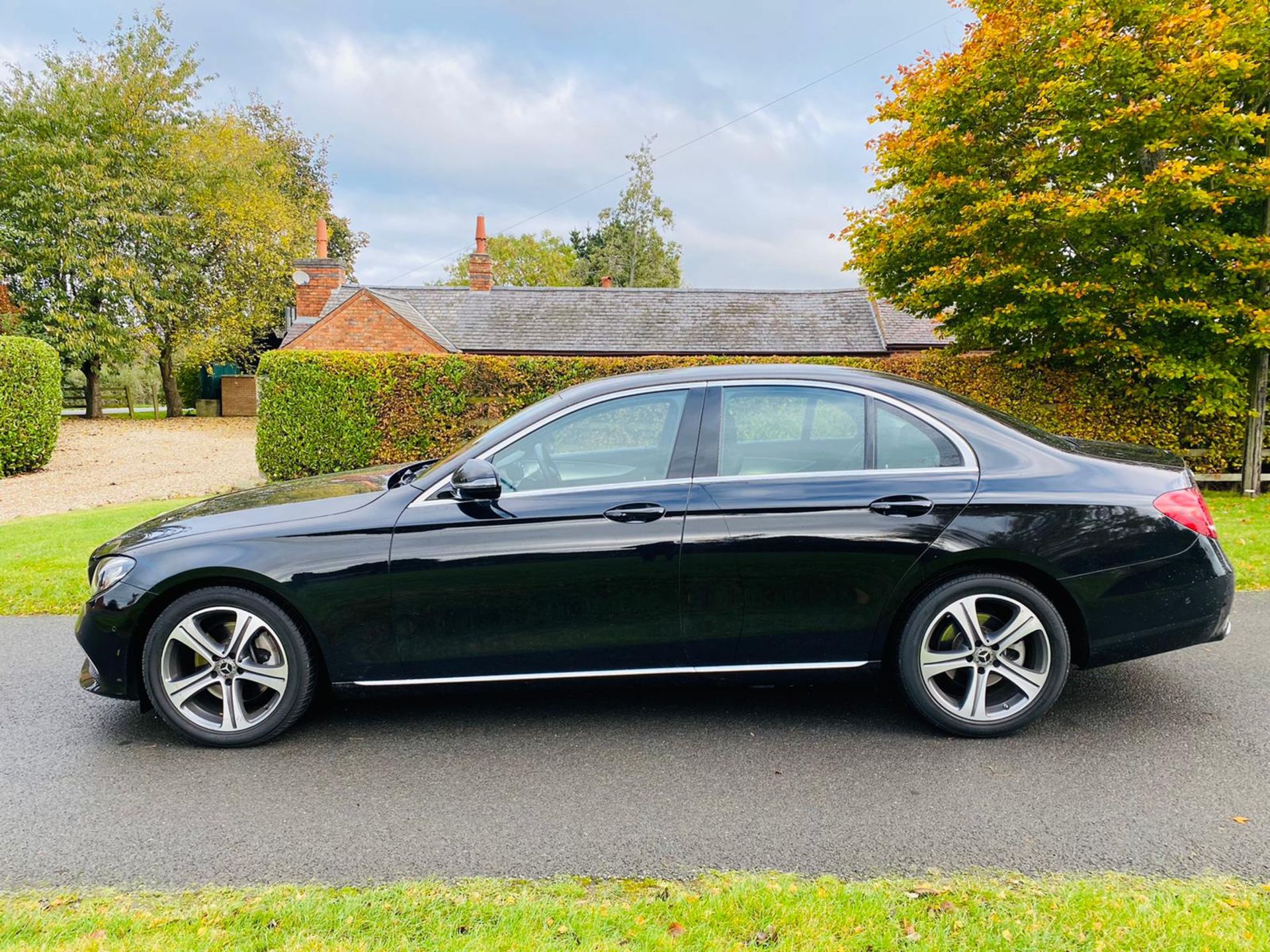 (RESERVE MET)MERCEDES BENZ E220D SPECIAL EQUIPMENT EDITION -2020 MODEL -9G TRONC AUTO -SAT NAV- 42K - Image 8 of 28