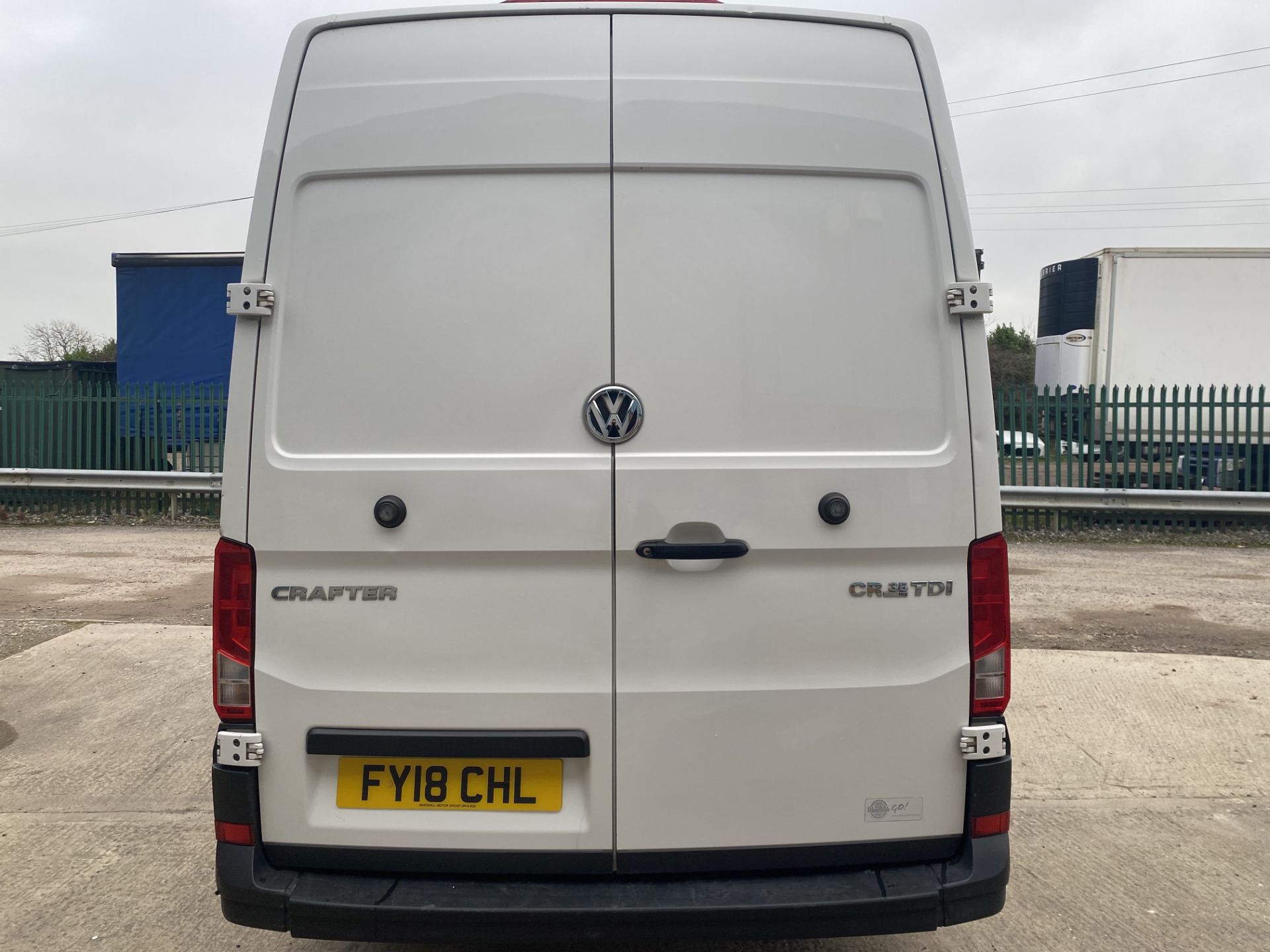 (RESERVE MET)Volkswagen Crafter CR35 2.0tdi 'LWB HIGH ROOF' - 18 Reg - 1 Owner - (New Shape) Euro 6 - Image 16 of 17