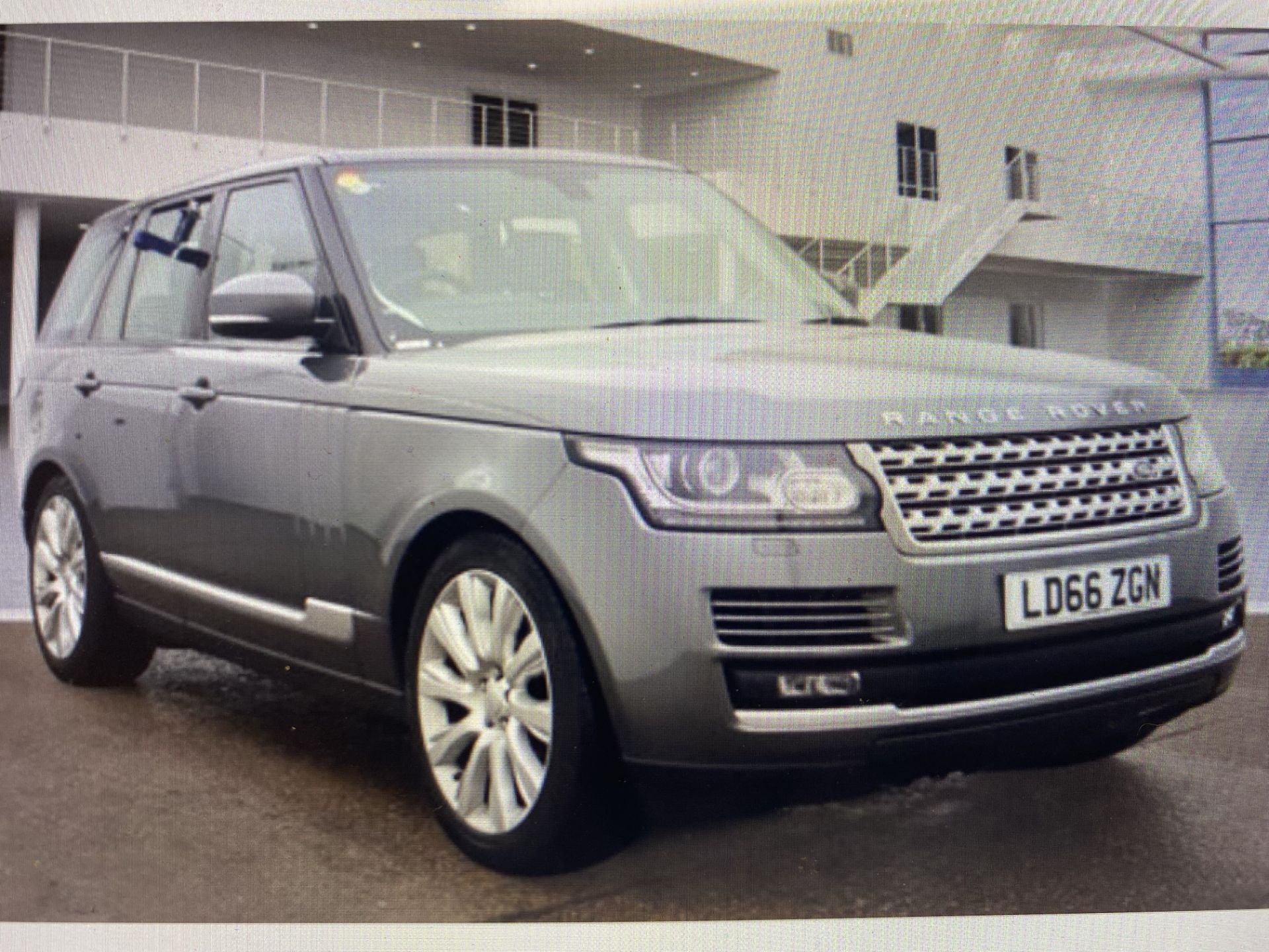 (RESERVE MET)RANGE ROVER VOGUE 3.0TDV6 'AUTO"2017 Model Year -1 Owner -Full Spec -Sat Nav -Pan Roof