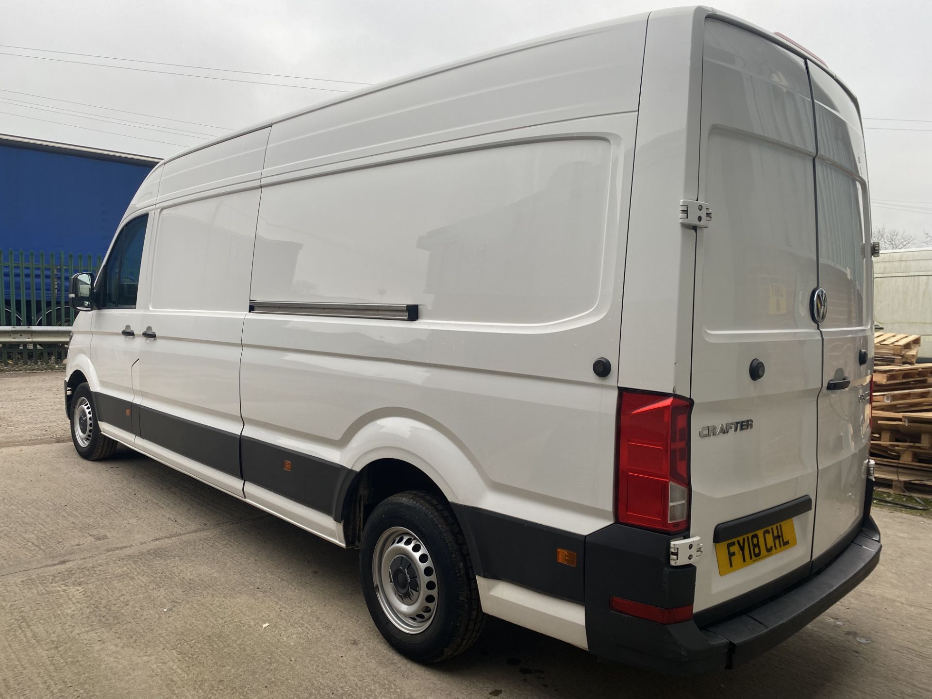 (RESERVE MET)Volkswagen Crafter CR35 2.0tdi 'LWB HIGH ROOF' - 18 Reg - 1 Owner - (New Shape) Euro 6 - Image 6 of 17