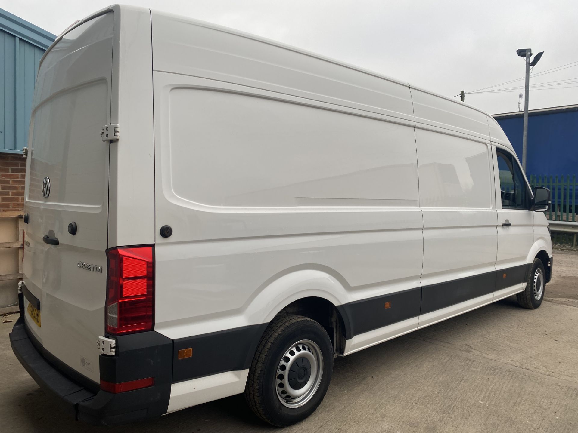 (RESERVE MET)Volkswagen Crafter CR35 2.0tdi 'LWB HIGH ROOF' - 18 Reg - 1 Owner - (New Shape) Euro 6 - Image 7 of 17