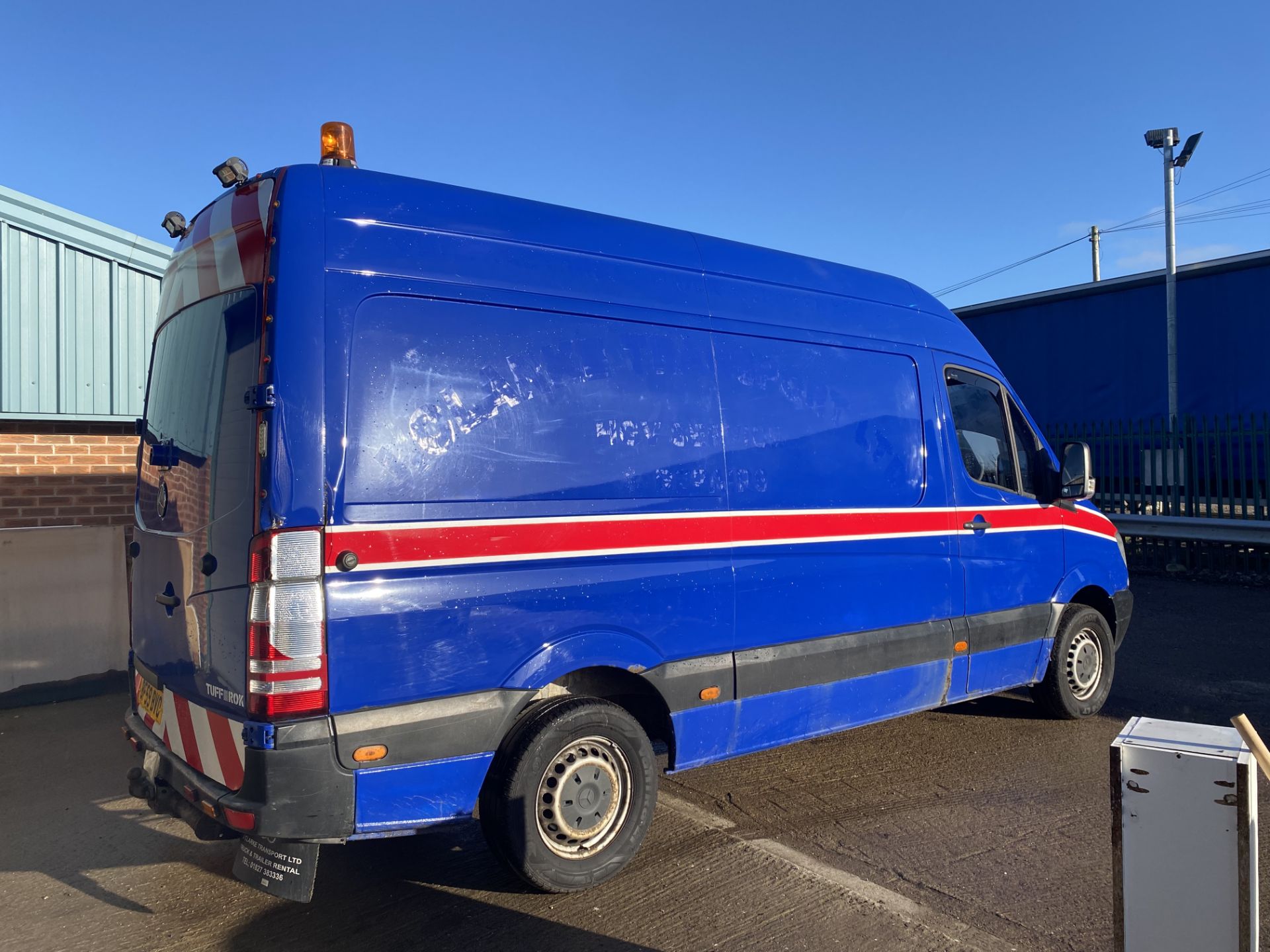 (Reserve Met) Mercedes Sprinter 311Cdi Medium Wheel Base 'High Roof' Van - 59 Reg - 1 Owner - - Image 7 of 13