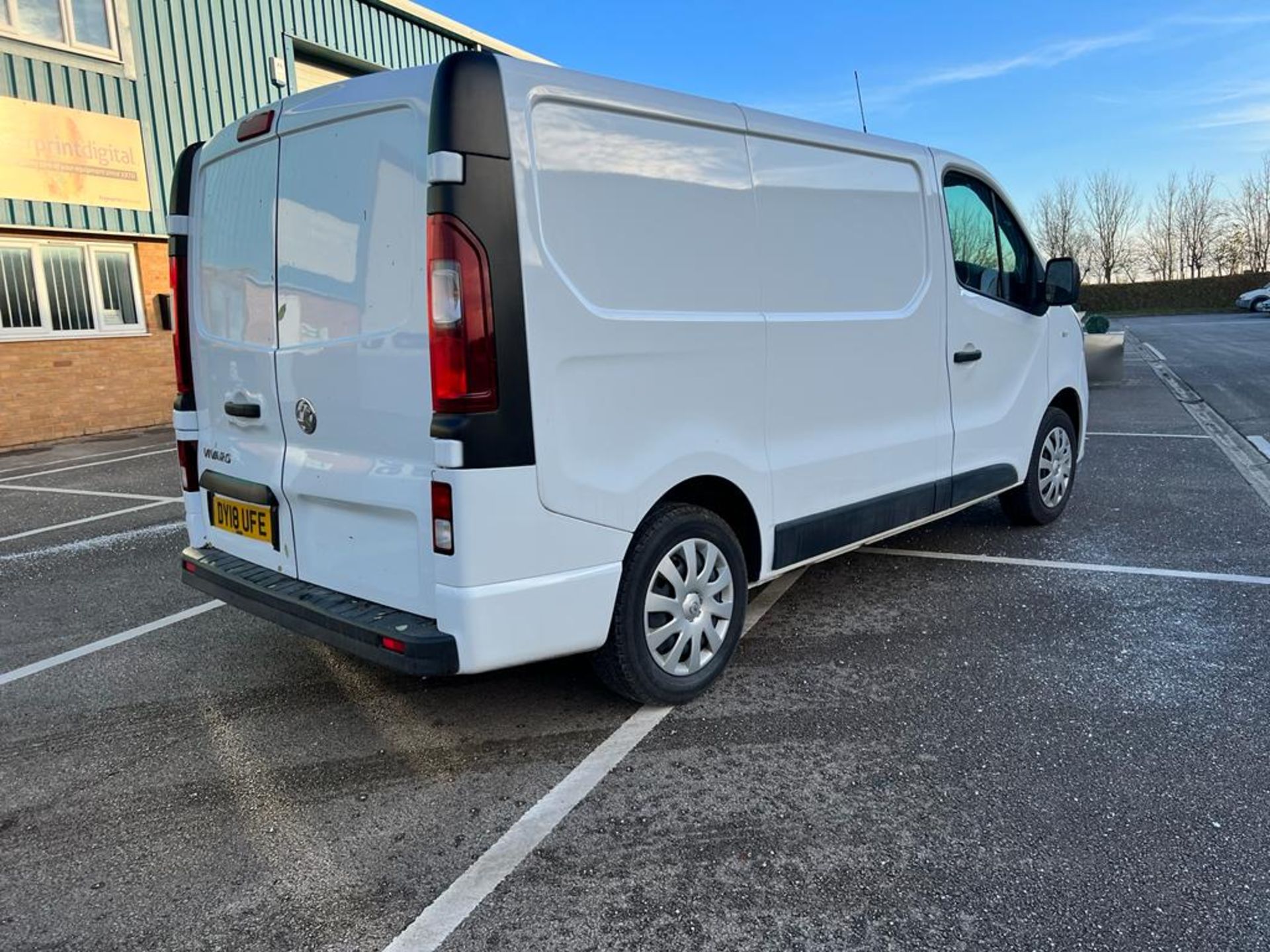 (RESERVE MET)Vauxhall Vivaro "Sportive" 1.6cdti (120) -18 Reg - Air Con - Euro 6 - ONLY 42K Miles - - Image 5 of 20