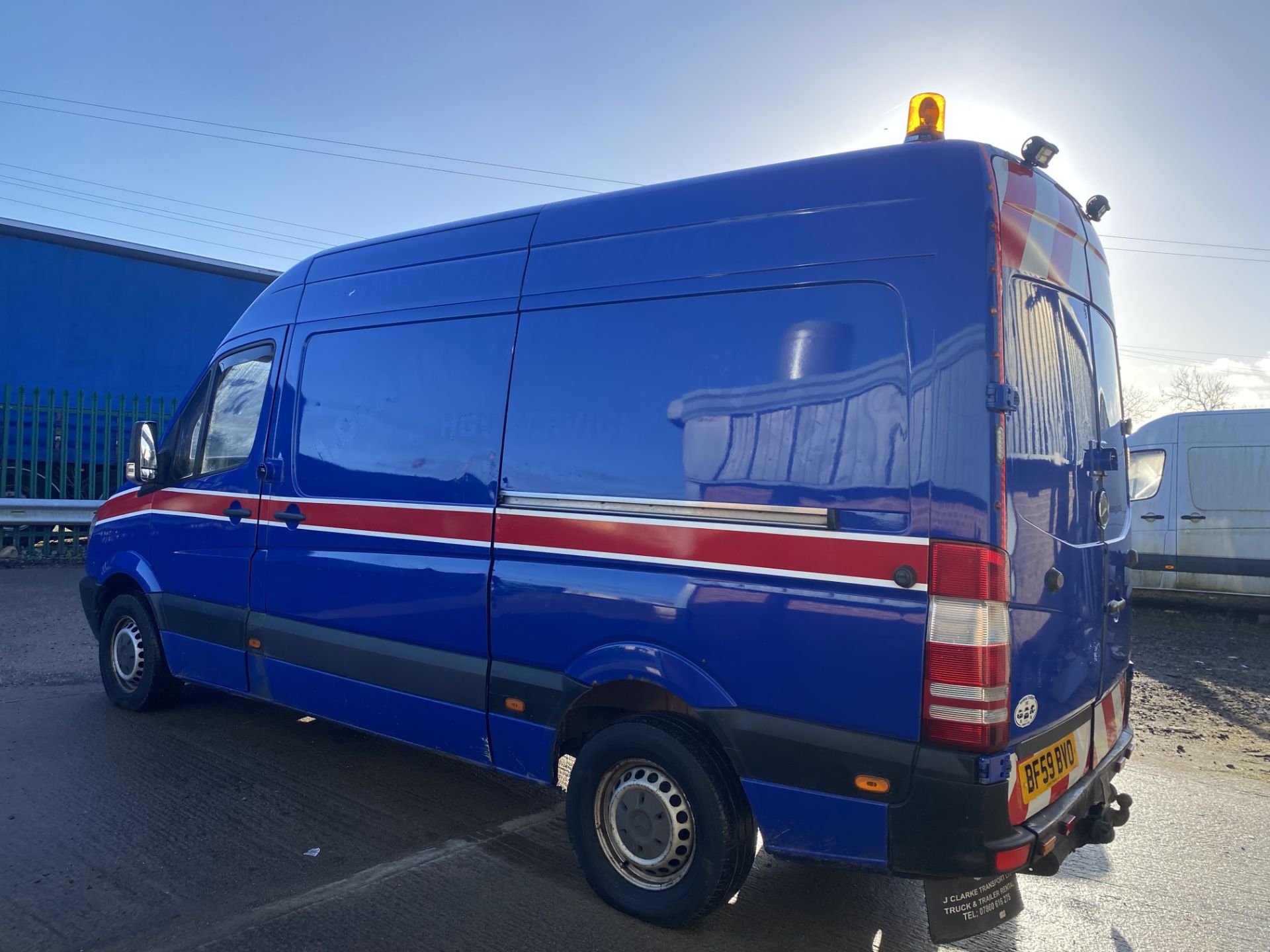 (Reserve Met) Mercedes Sprinter 311Cdi Medium Wheel Base 'High Roof' Van - 59 Reg - 1 Owner - - Image 6 of 13