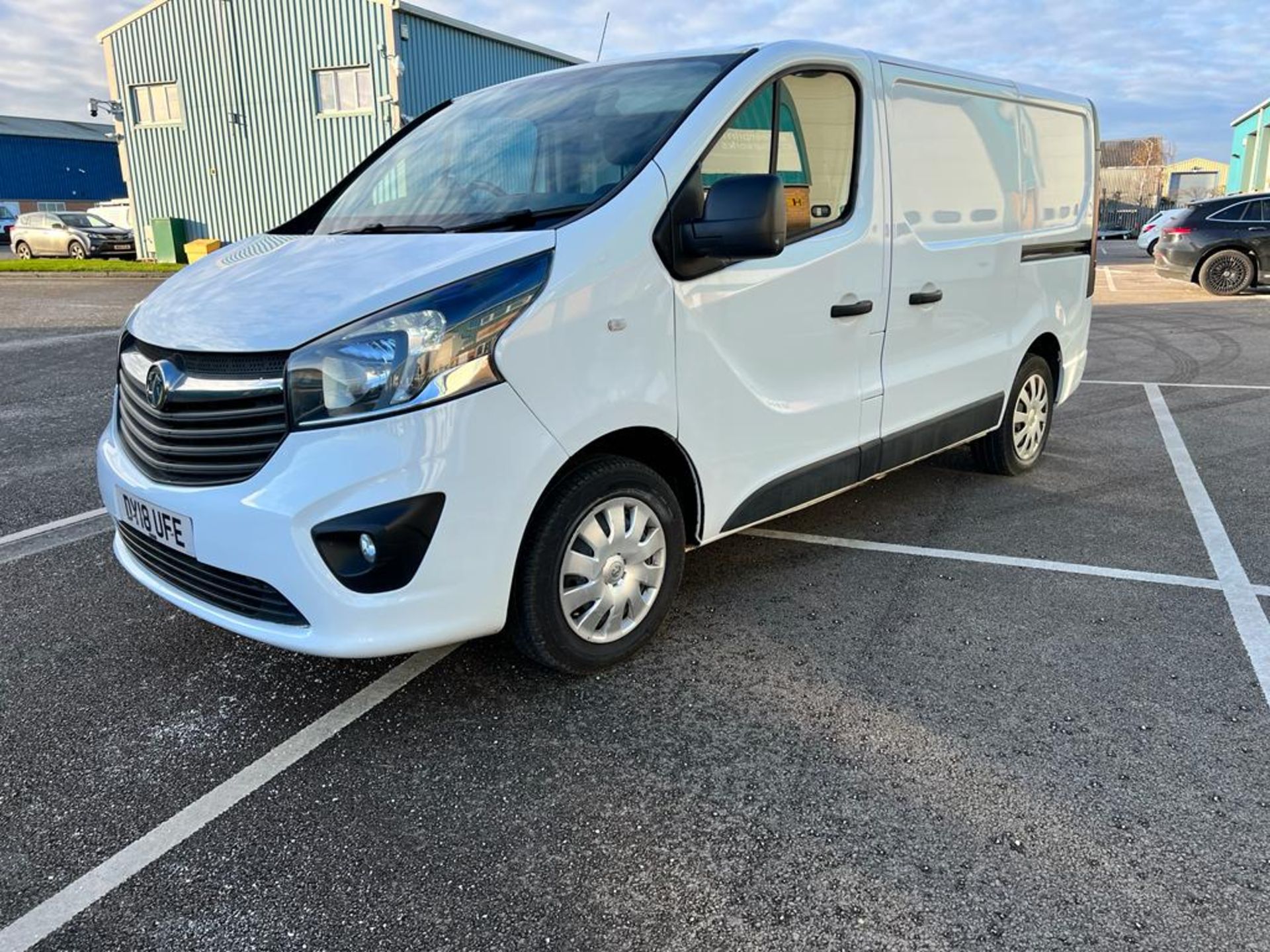 (RESERVE MET)Vauxhall Vivaro "Sportive" 1.6cdti (120) -18 Reg - Air Con - Euro 6 - ONLY 42K Miles - - Image 2 of 20