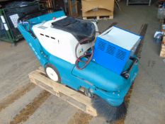 Tennant 3640 Walk-Behind Sweeper ONLY 29 Hours! C/W Charger