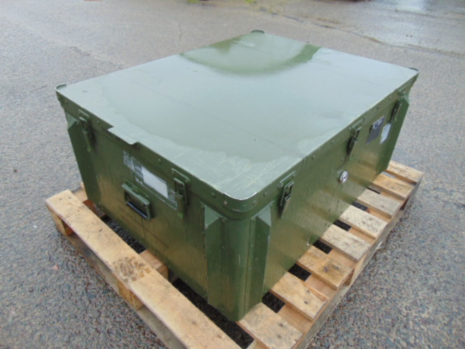 Large Heavy Duty Secure Storage Box as shown - Image 3 of 5