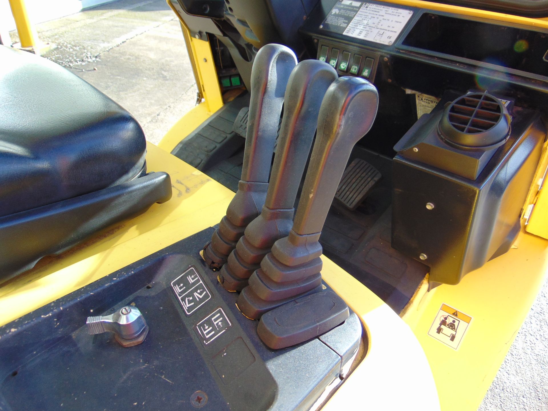 Hyster H2.50XM Counter Balance Diesel Forklift ONLY 5,762 HOURS! - Image 10 of 22