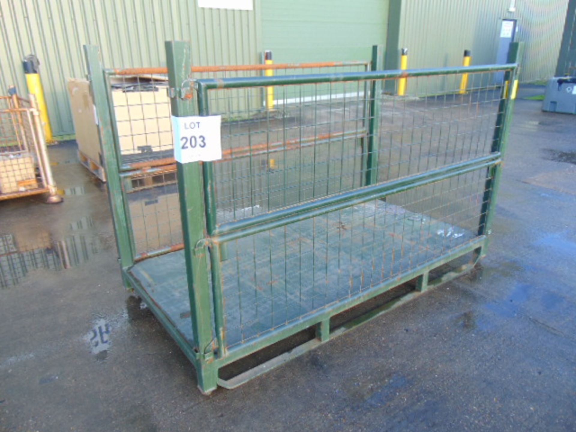 Heavy Duty Metal Stackable Stillage / Post Pallet