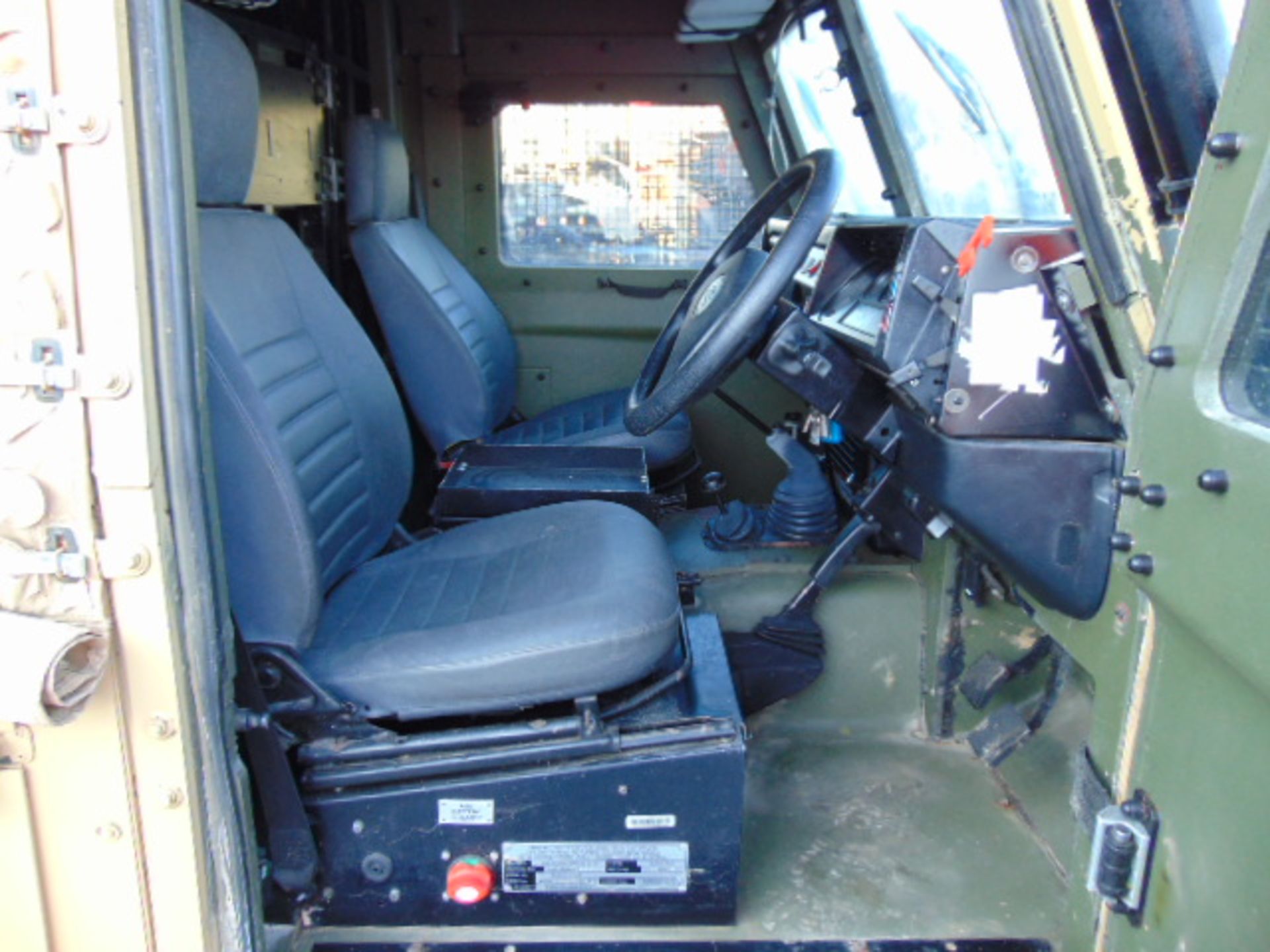 Land Rover Snatch 300TDi 2A - Image 19 of 29