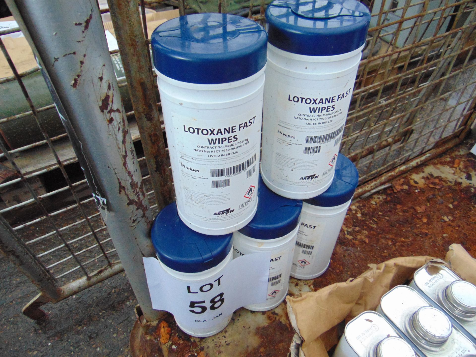 5 x Unissued Pots of 85 x Lotoxane Fast Oil, Dirt, Grease Removal Wipes