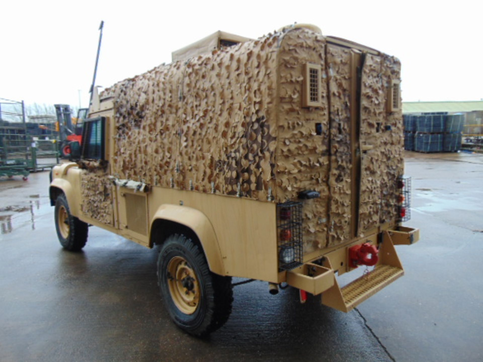 Land Rover Snatch 300TDi 2A - Image 8 of 31