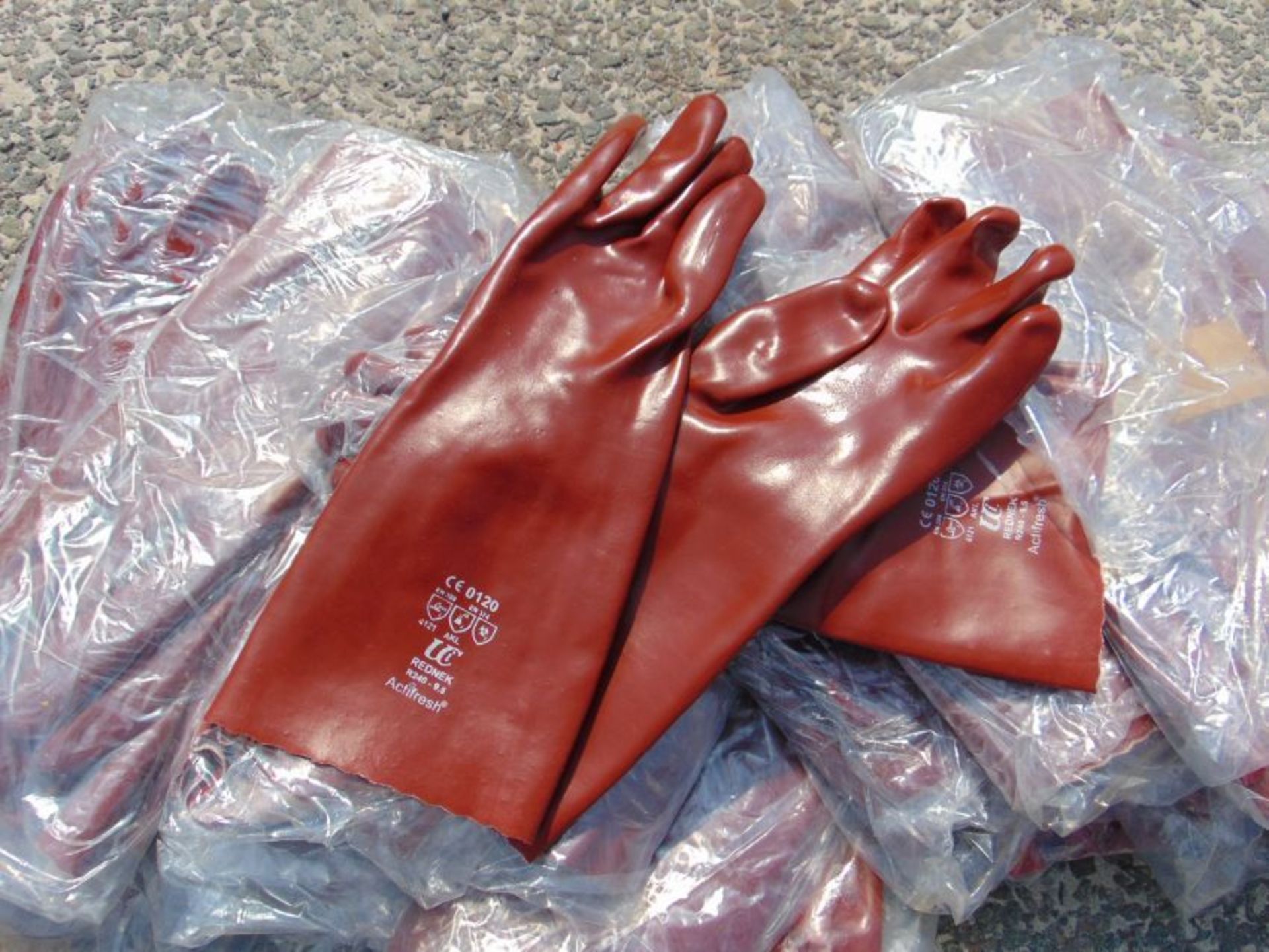 30 x Chemical & Solvent Rednek Red PVC Gauntlet Gloves