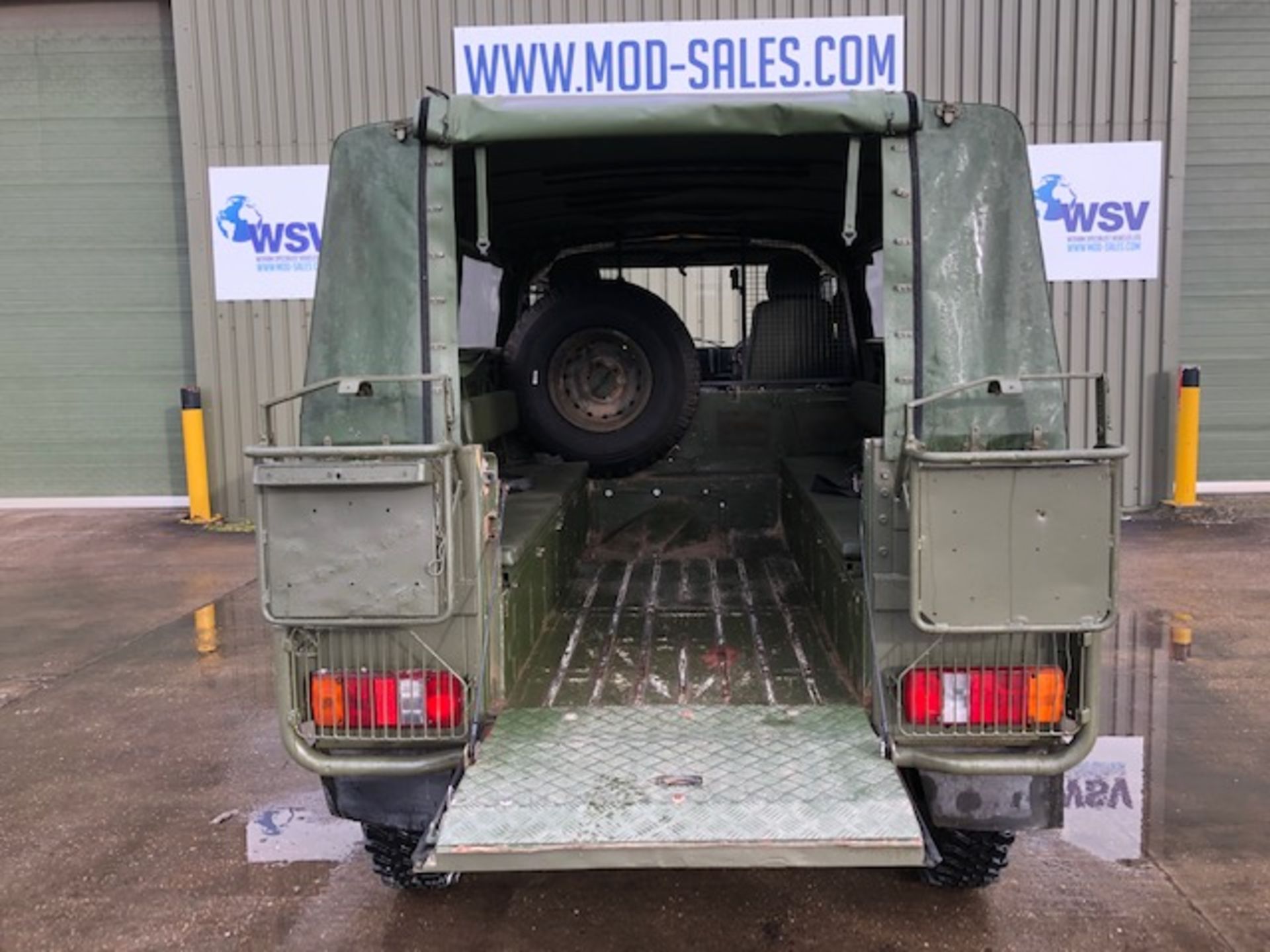 Pinzgauer 716 4X4 Soft Top ONLY 5,851 MILES! - Image 19 of 42