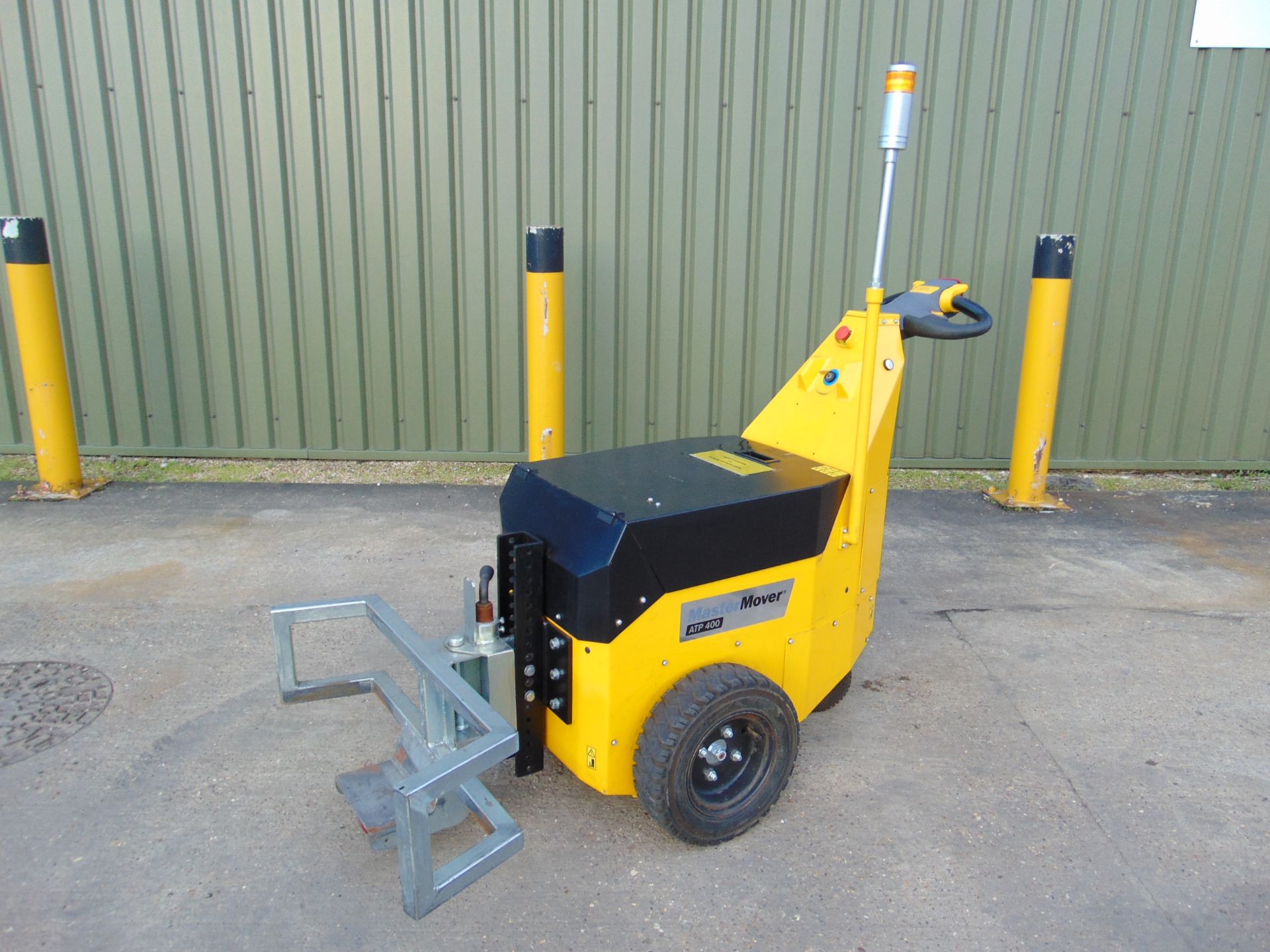 2015 MasterMover ATP400 All Terrain Electric Load Pusher-Puller Tug