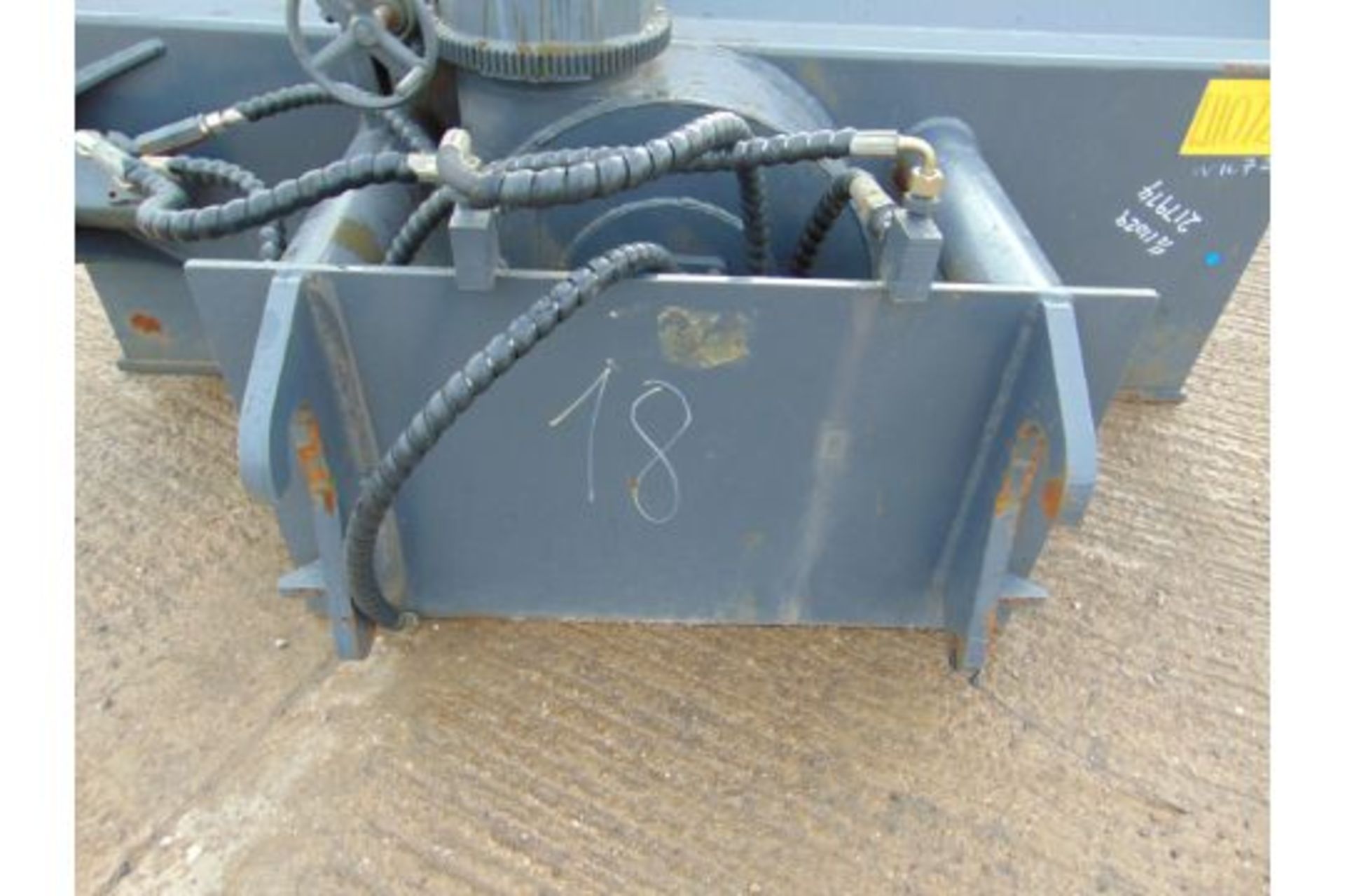 Unissued Hydraulic Snow Blower for Wheel Loader, Telehandler, Forklift, tractor Etc - Image 10 of 10