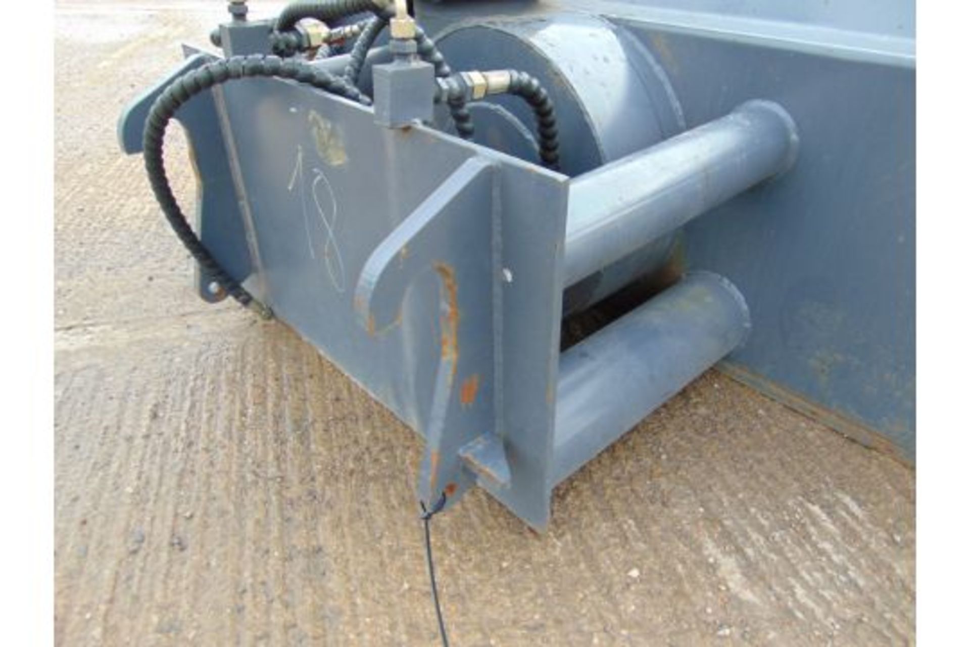 Unissued Hydraulic Snow Blower for Wheel Loader, Telehandler, Forklift, tractor Etc - Image 9 of 10