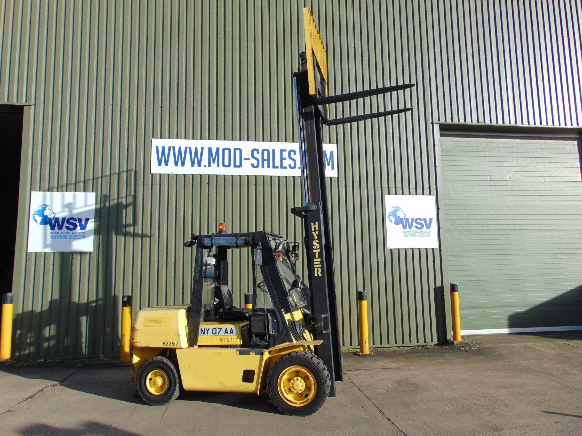 Hyster H4.00 XLS Counter Balance Diesel Forklift ONLY 5,326 HOURS! - Image 9 of 22