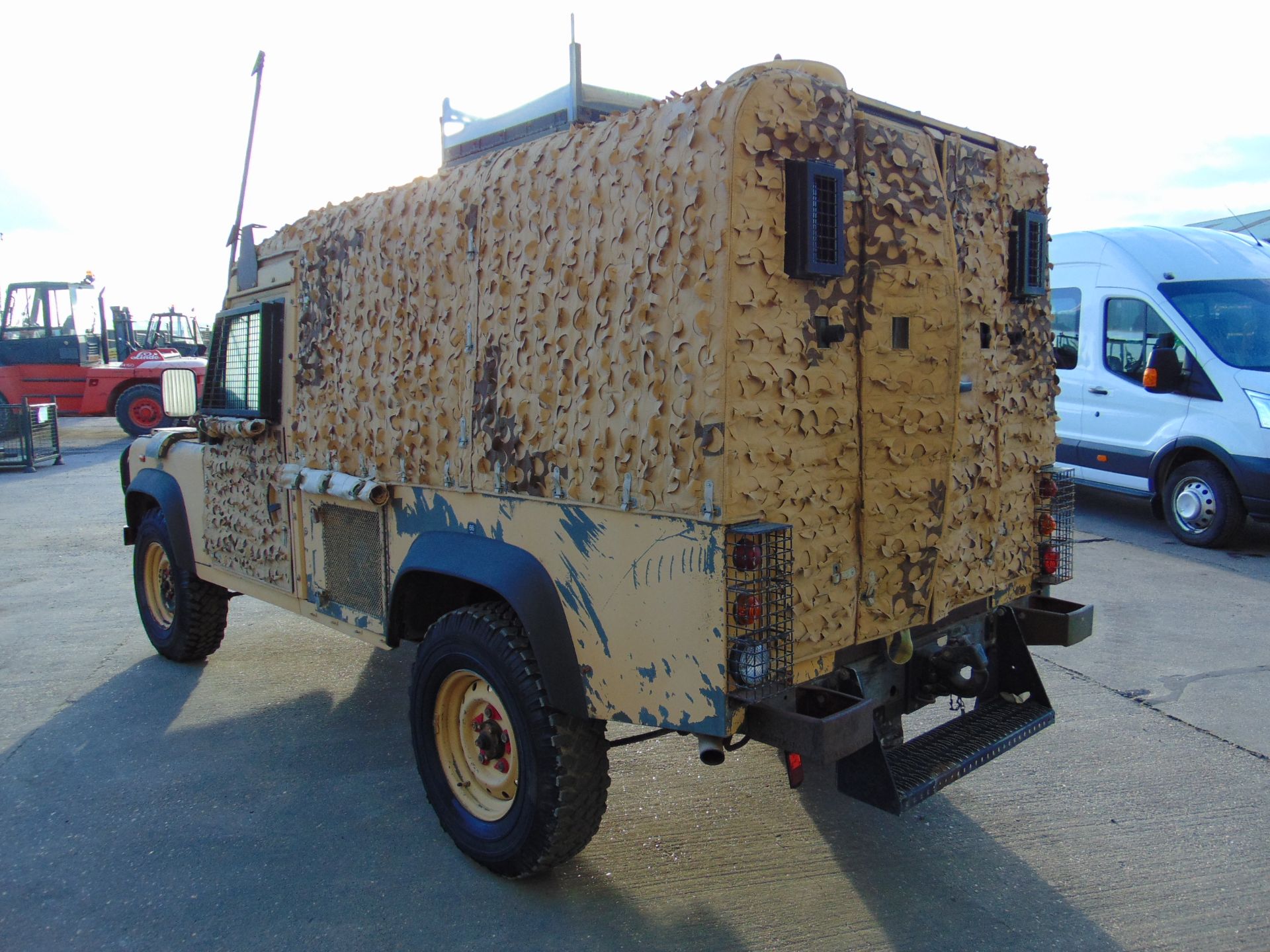 Land Rover Snatch 300TDi 2A - Image 8 of 32