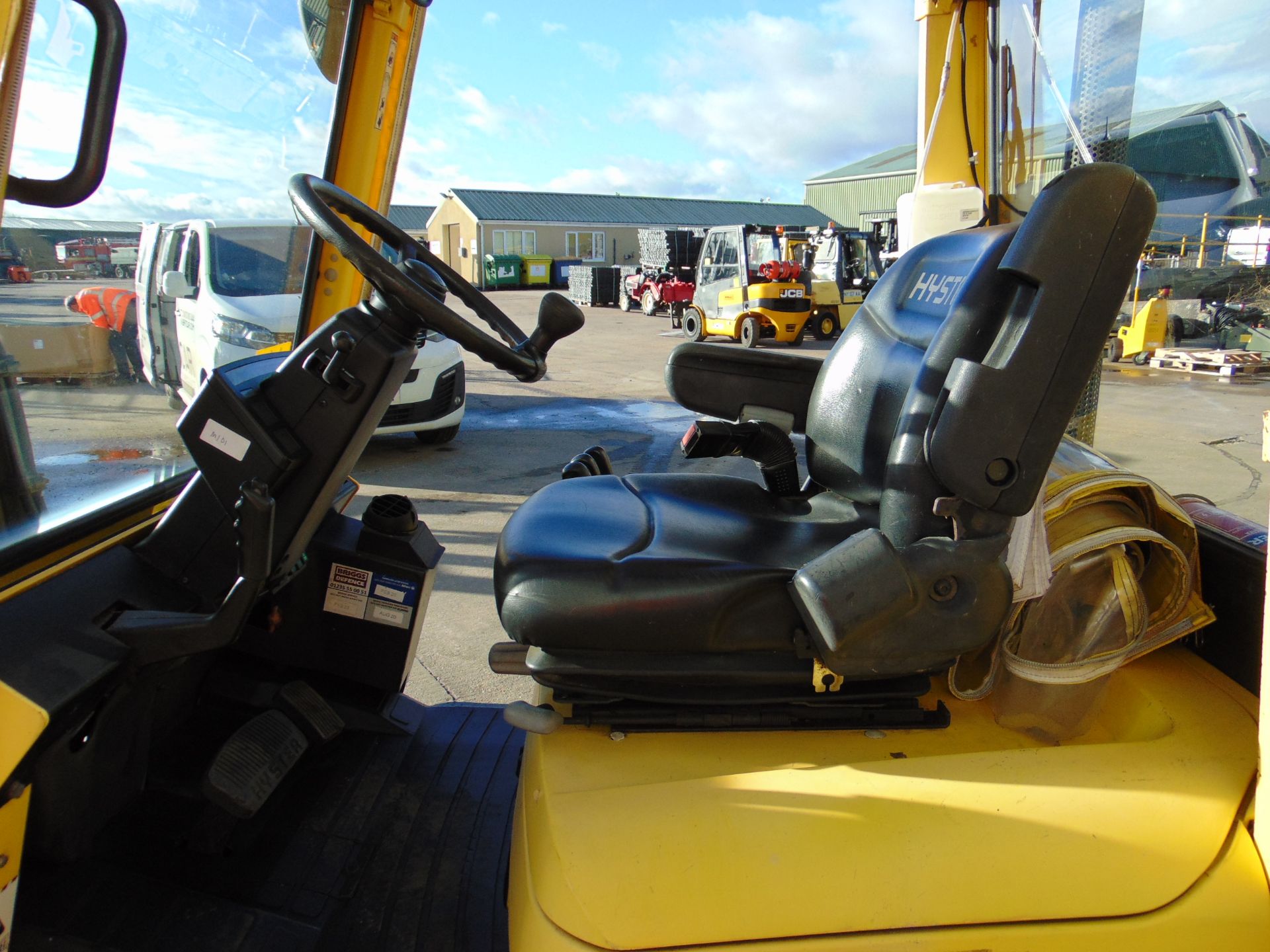 Hyster H2.50XM Counter Balance Diesel Forklift ONLY 1,699 HOURS! - Image 16 of 26