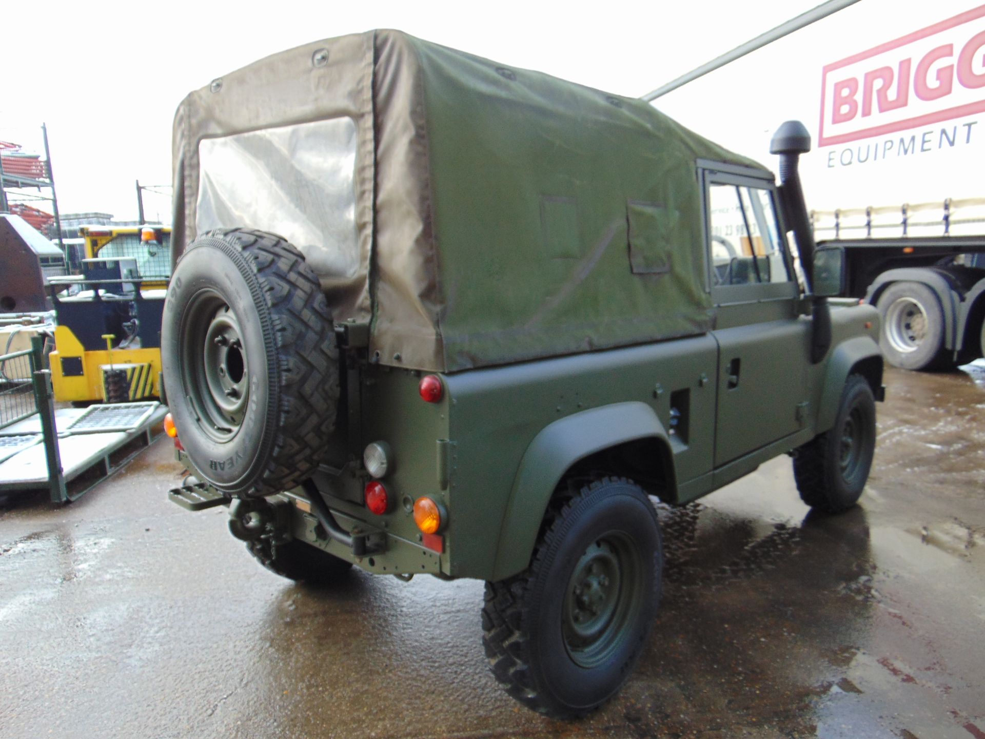 Land Rover Wolf 90 Soft Top ONLY 127,210km! - Image 8 of 30