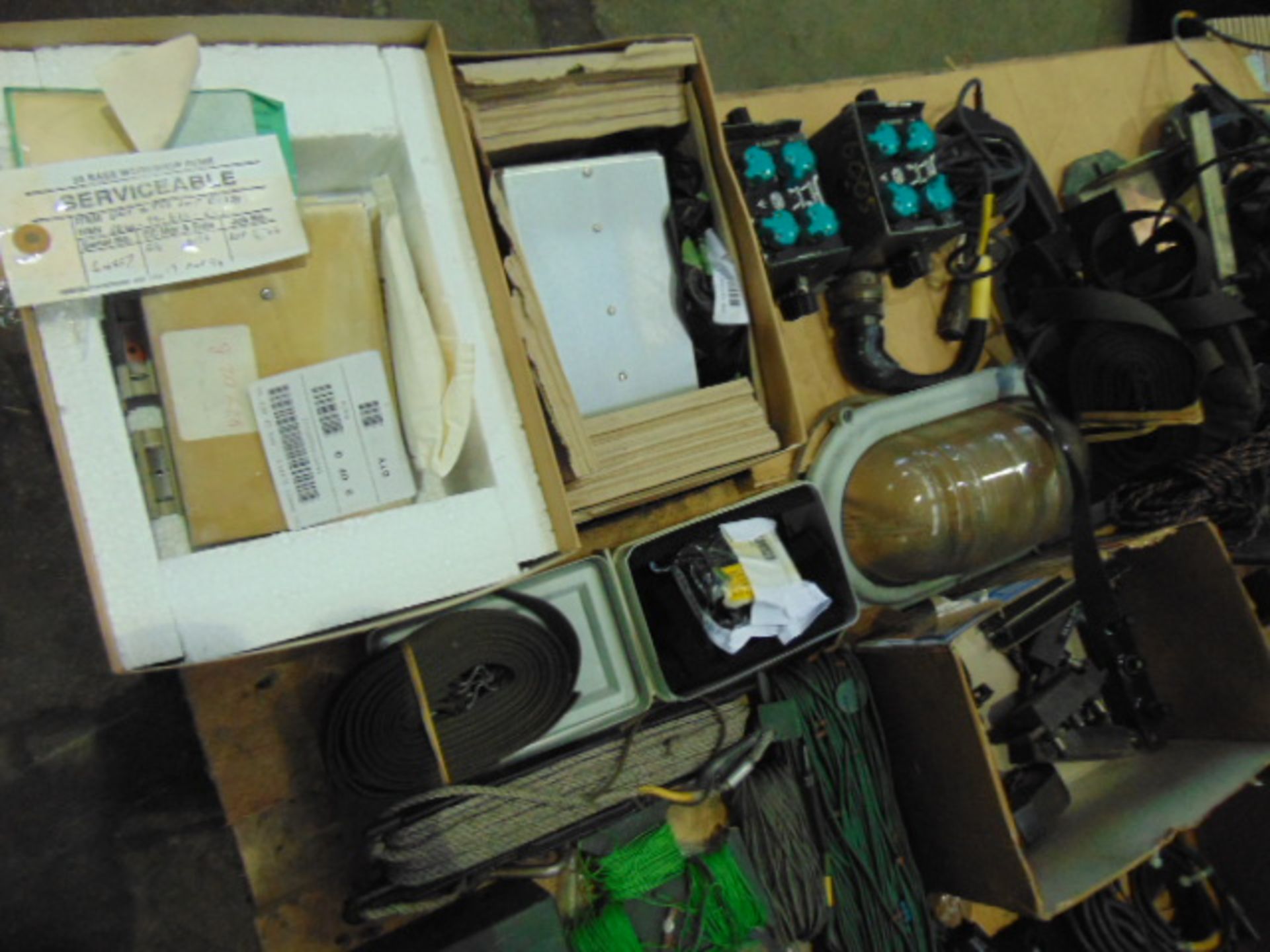 1 x Pallet of Various Clansman Spares inc. PSU`s, headsets, crew boxes Etc. ETC. - Image 7 of 7