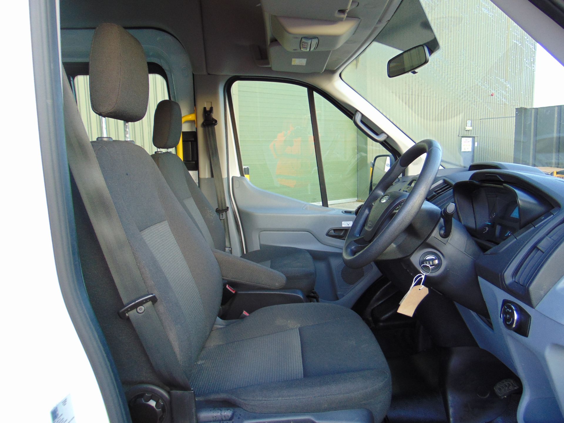 2014 Ford Transit 2.2 TDCI 460 17 Seat Minibus Only 72,000 kms ( 44,000 miles ) - Image 23 of 31