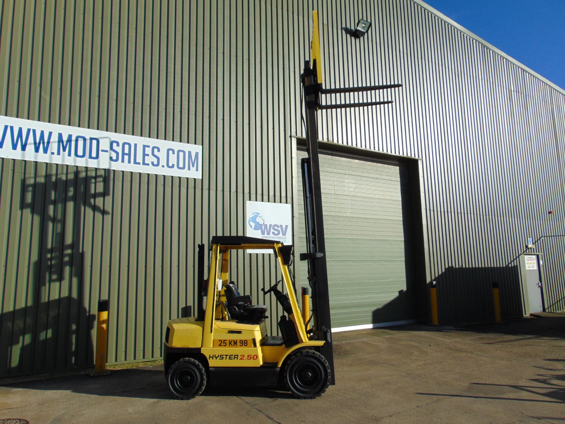 Hyster H2.50XM Counter Balance Diesel Forklift ONLY 1,699 HOURS! - Image 10 of 26