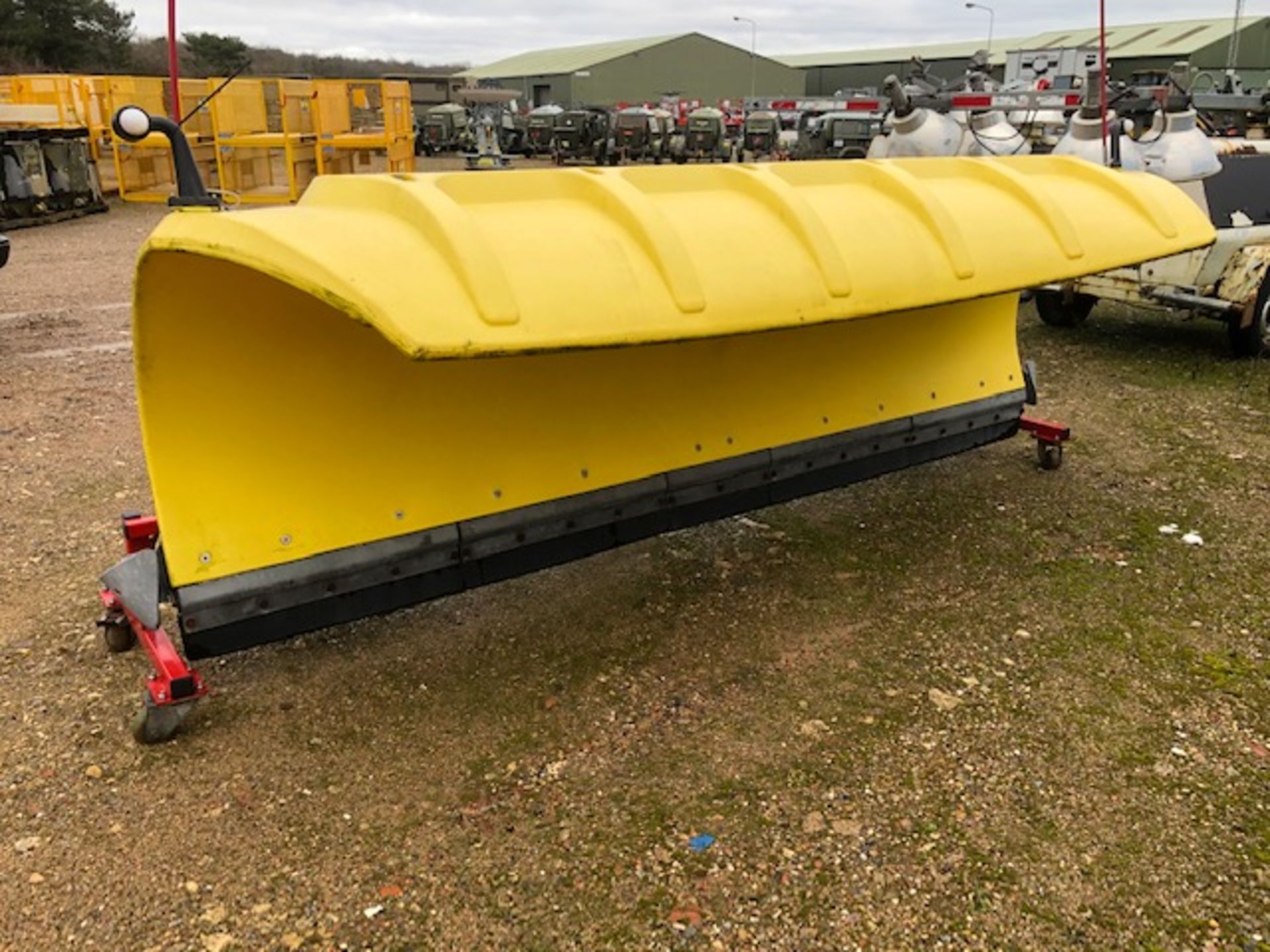 Schmidt Model SNK 34 Snow Plough Blade with frame and hydraulics. - Image 3 of 11