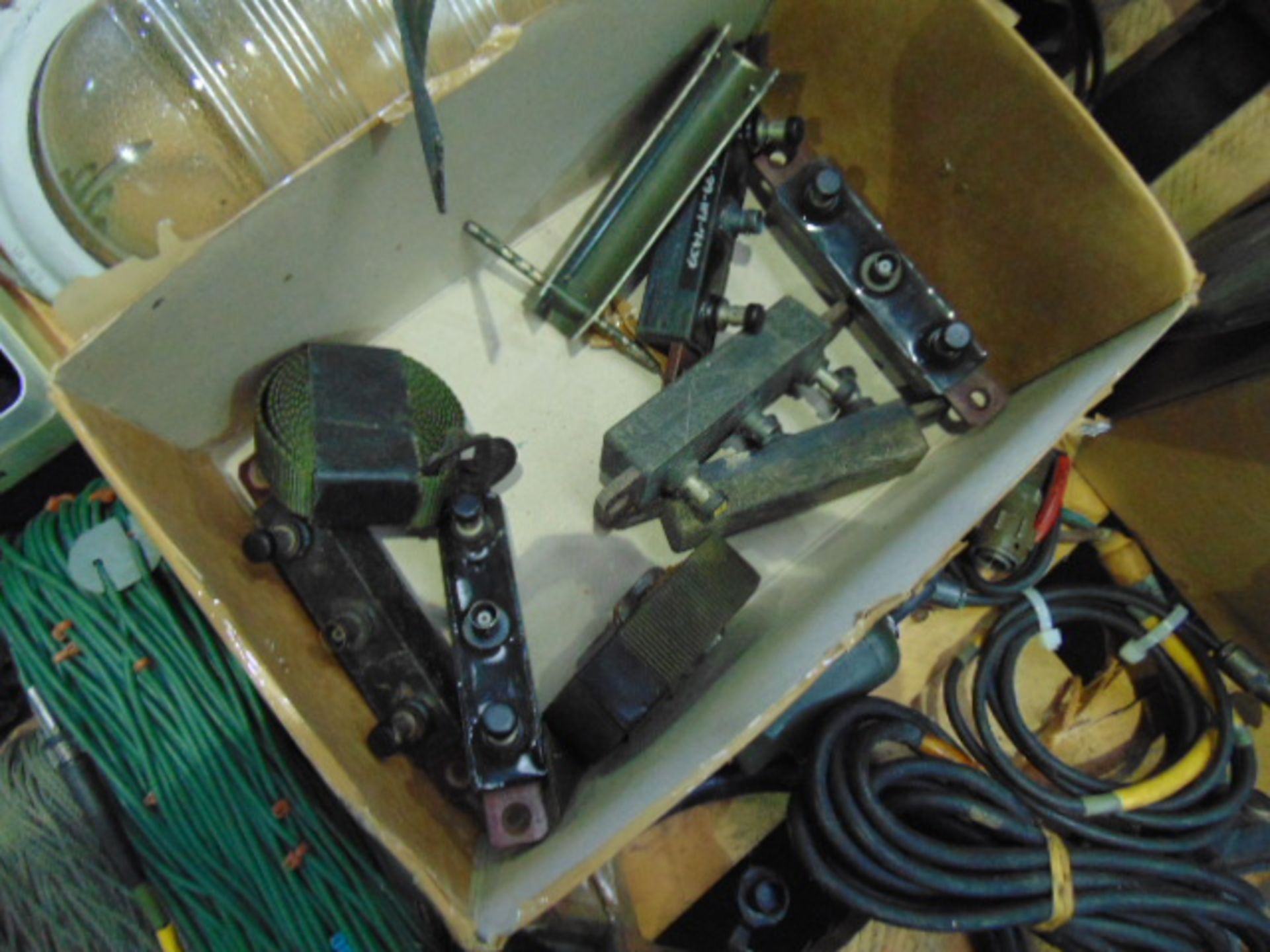 1 x Pallet of Various Clansman Spares inc. PSU`s, headsets, crew boxes Etc. ETC. - Image 4 of 7