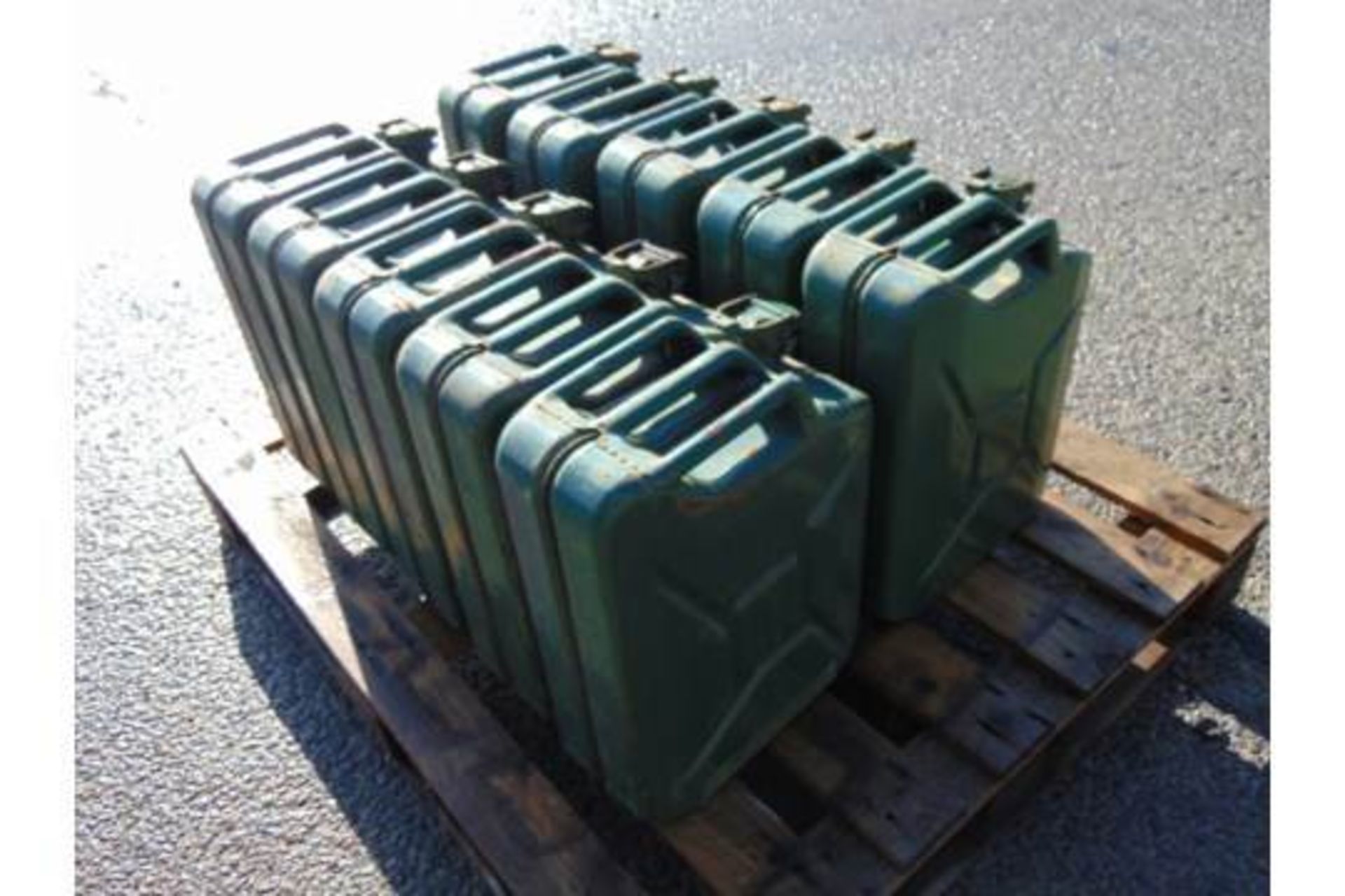 10 x Unissued NATO Issue 20L Jerry Cans - Image 5 of 7