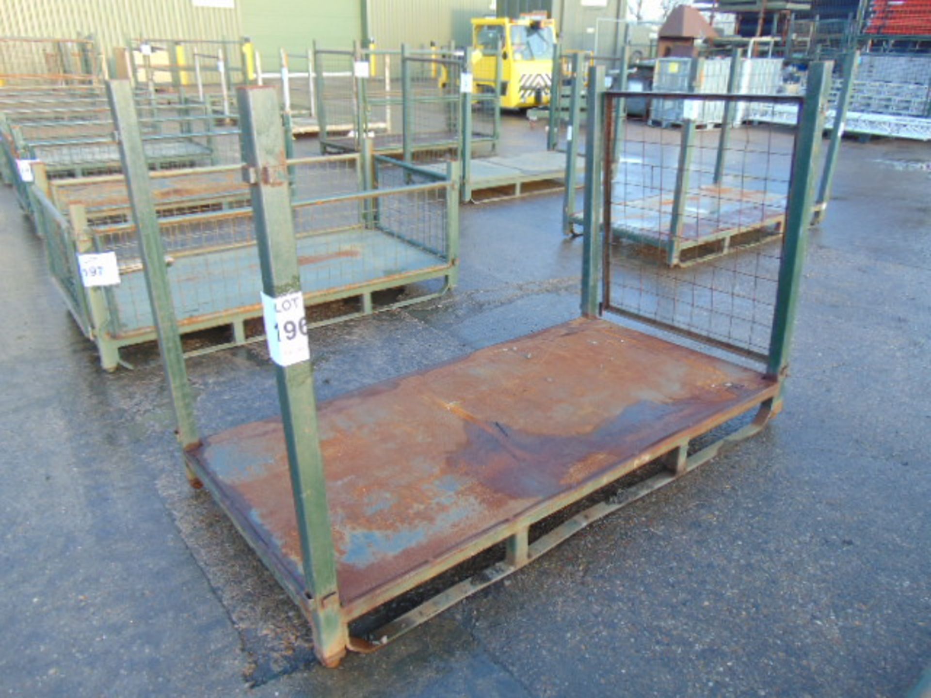 Heavy Duty Metal Stackable Stillage / Post Pallet