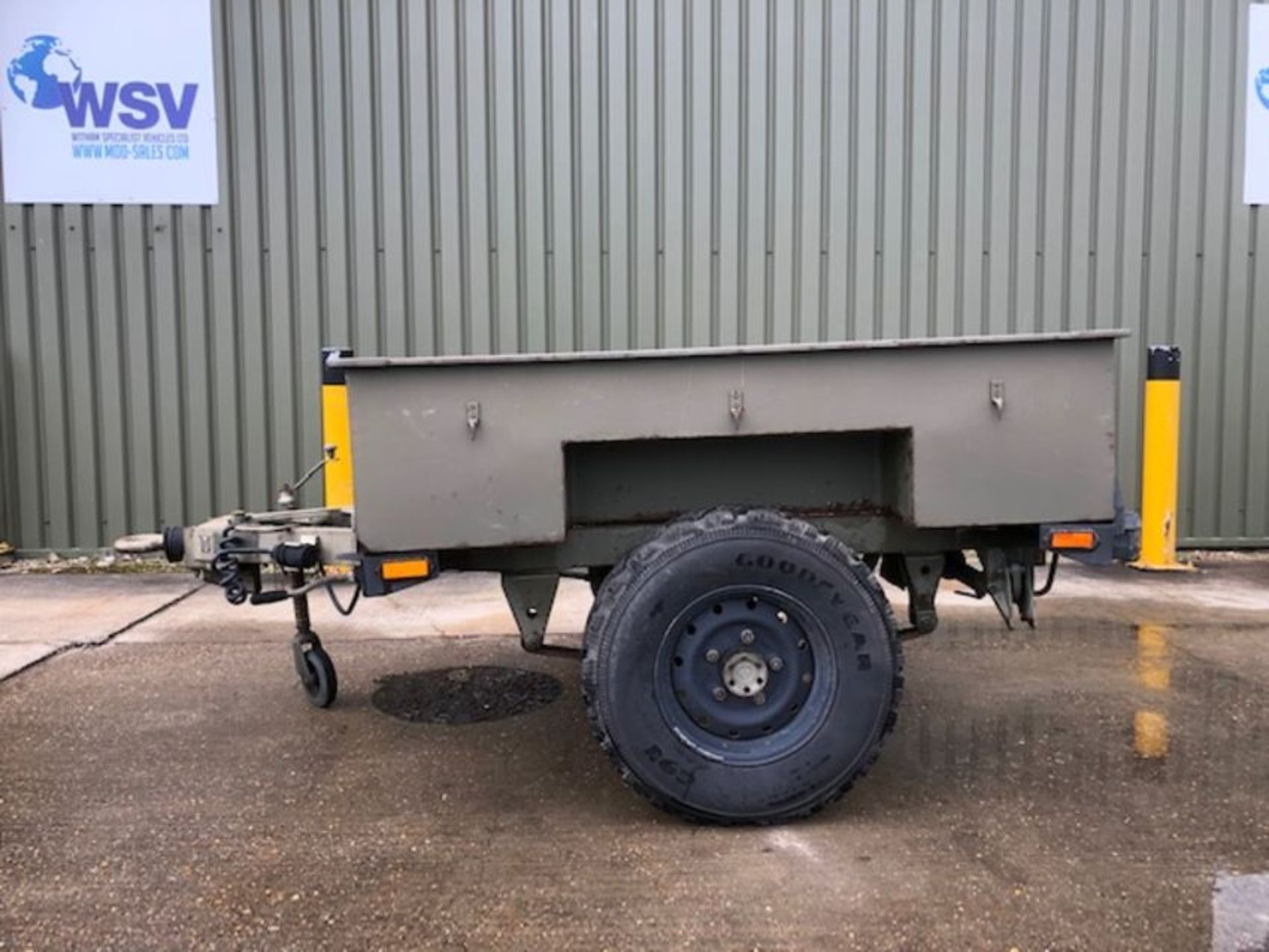 Reynolds Boughton Wide Track Land Rover Trailer with Drop Tail Gate - Image 6 of 23