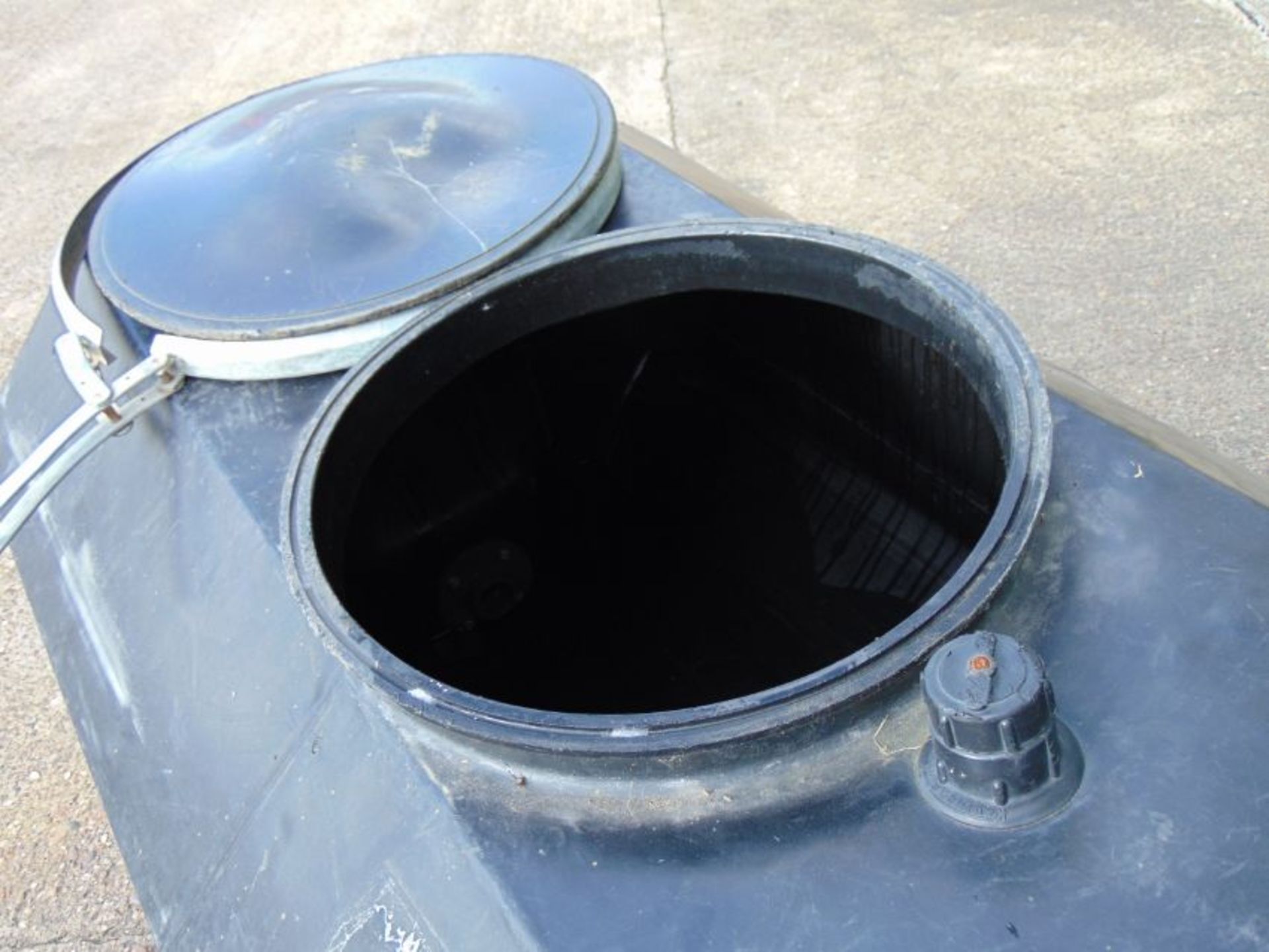 Trailer Mountable 100 Gallon Water Tank - Image 6 of 8