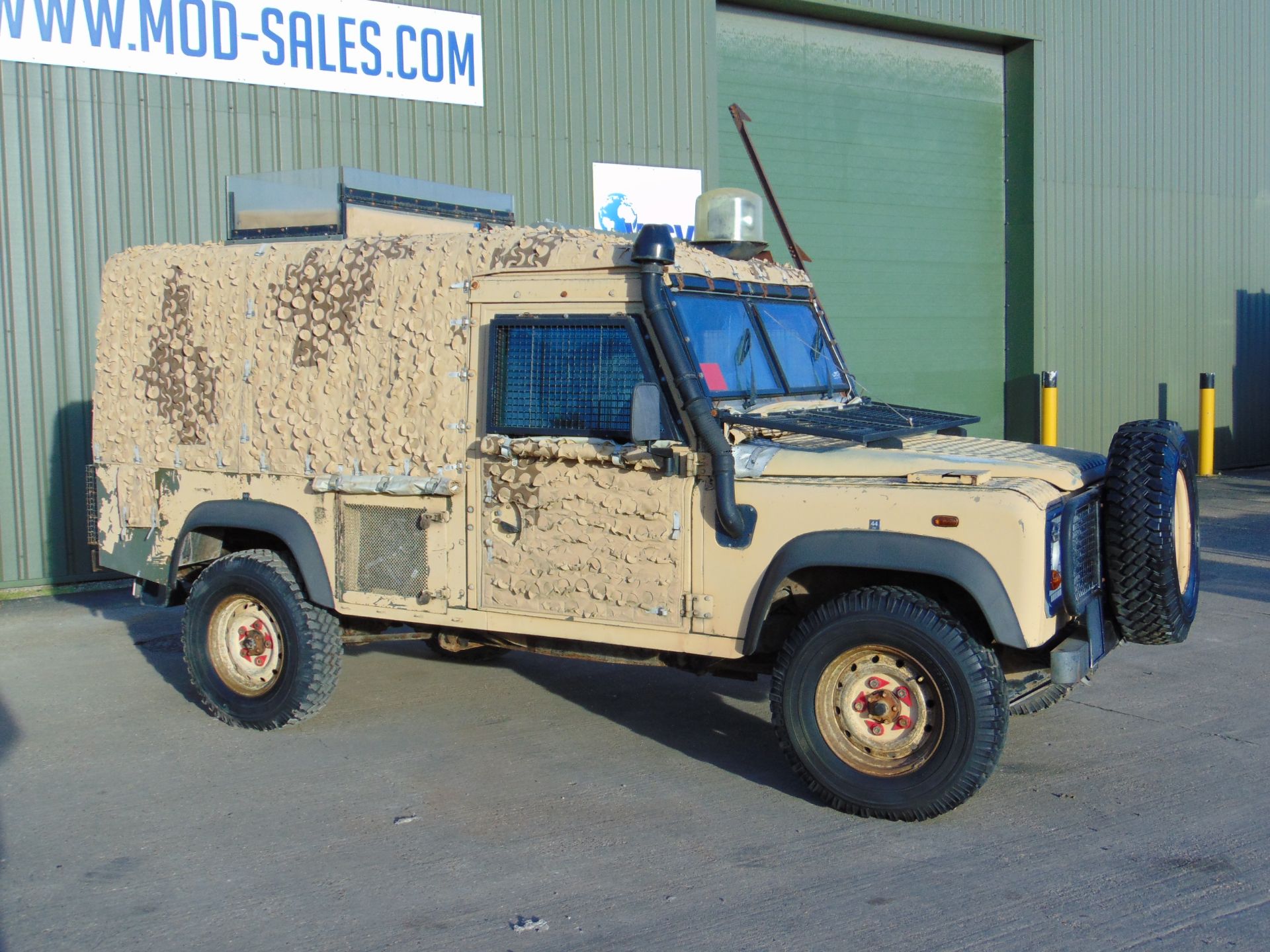 Land Rover Snatch 300TDi 2A - Image 9 of 32